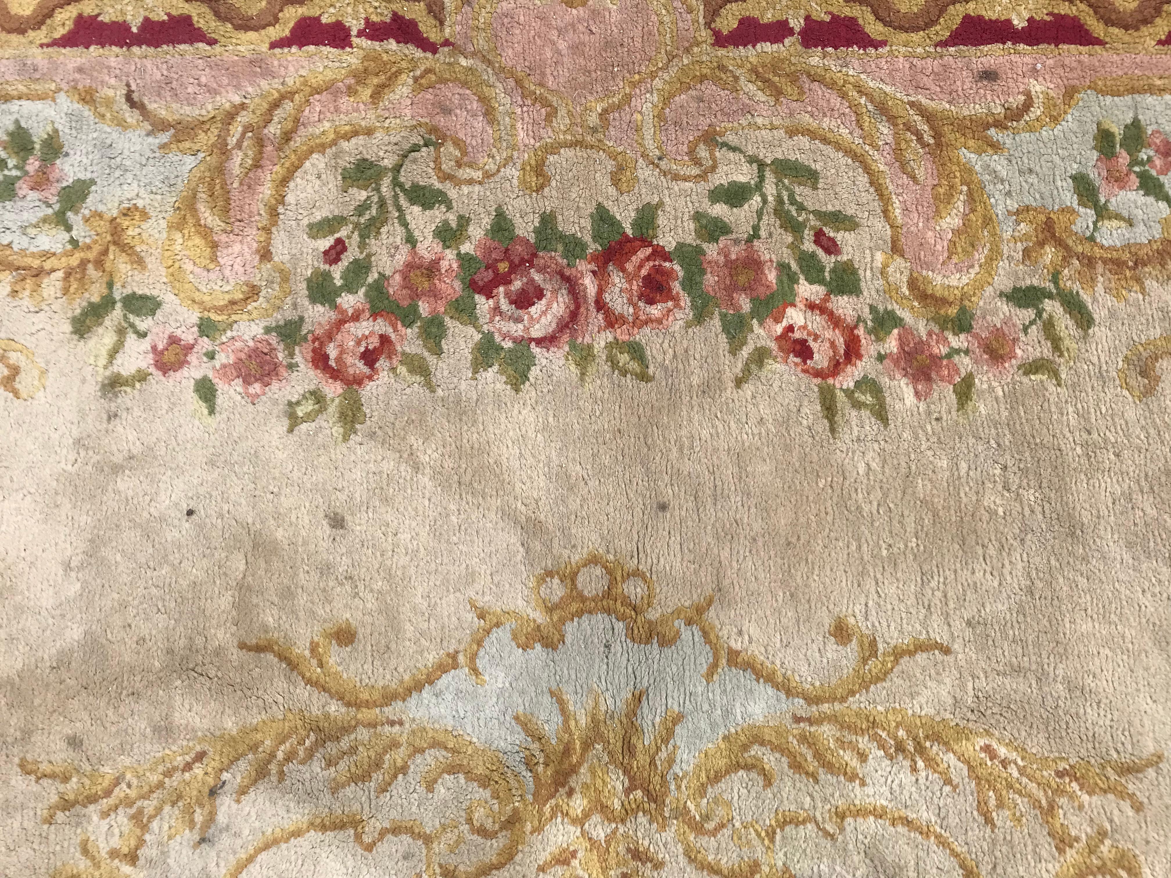 Large Antique French Savonnerie 19th Century Rug In Good Condition In Saint Ouen, FR