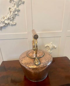 Gran tetera antigua de cobre de calidad Jorge III