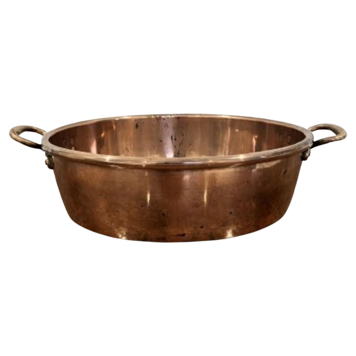 Large antique George III quality copper pan For Sale