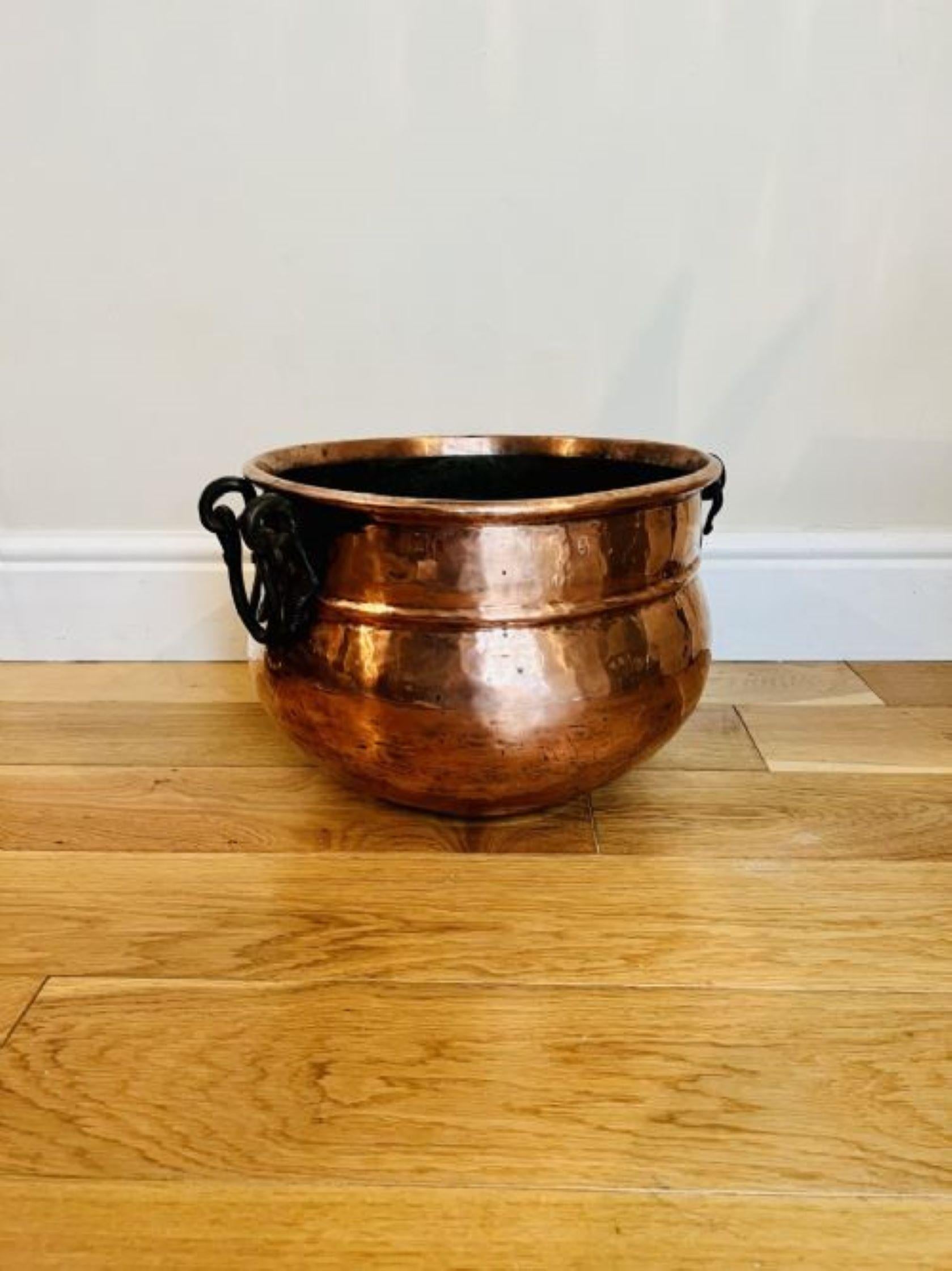 19th Century Large antique George III quality copper pot  For Sale