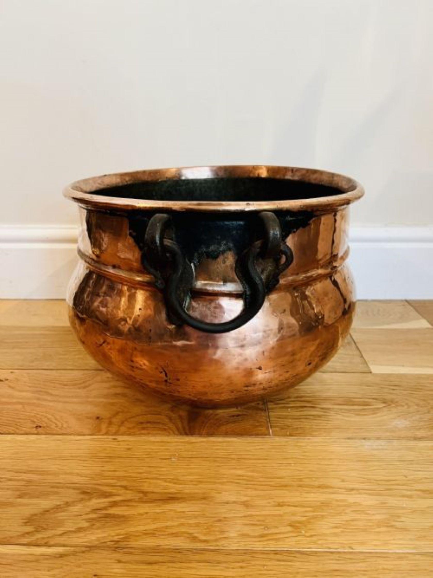 Large antique George III quality copper pot  For Sale 1