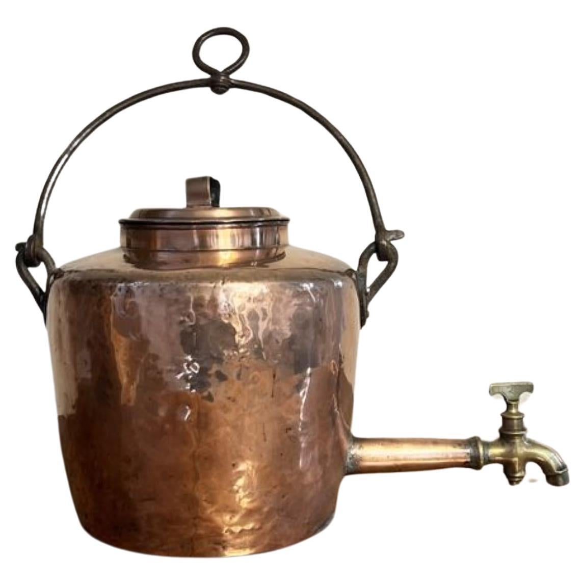 Large antique George III quality hanging copper water urn For Sale