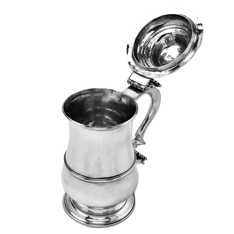 18th Century and Earlier Large Antique Georgian Sterling Silver Lidded Tankard Beer Mug 1769 18th Century For Sale