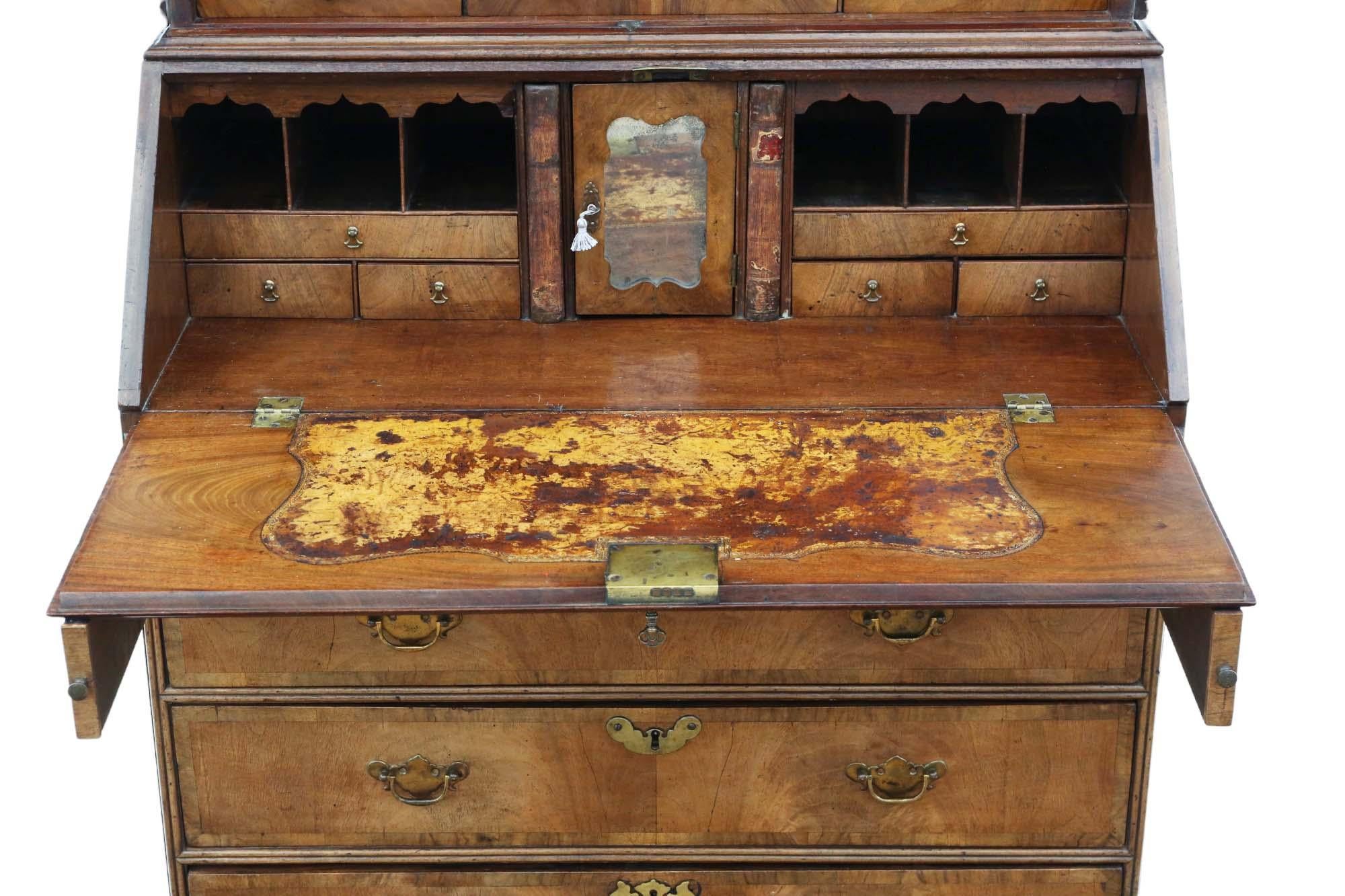 Großer antiker georgianischer Bureau-Bücherregal aus Nussbaumholz, 18. Jahrhundert, Vitrinenschrank im Zustand „Gut“ im Angebot in Wisbech, Cambridgeshire