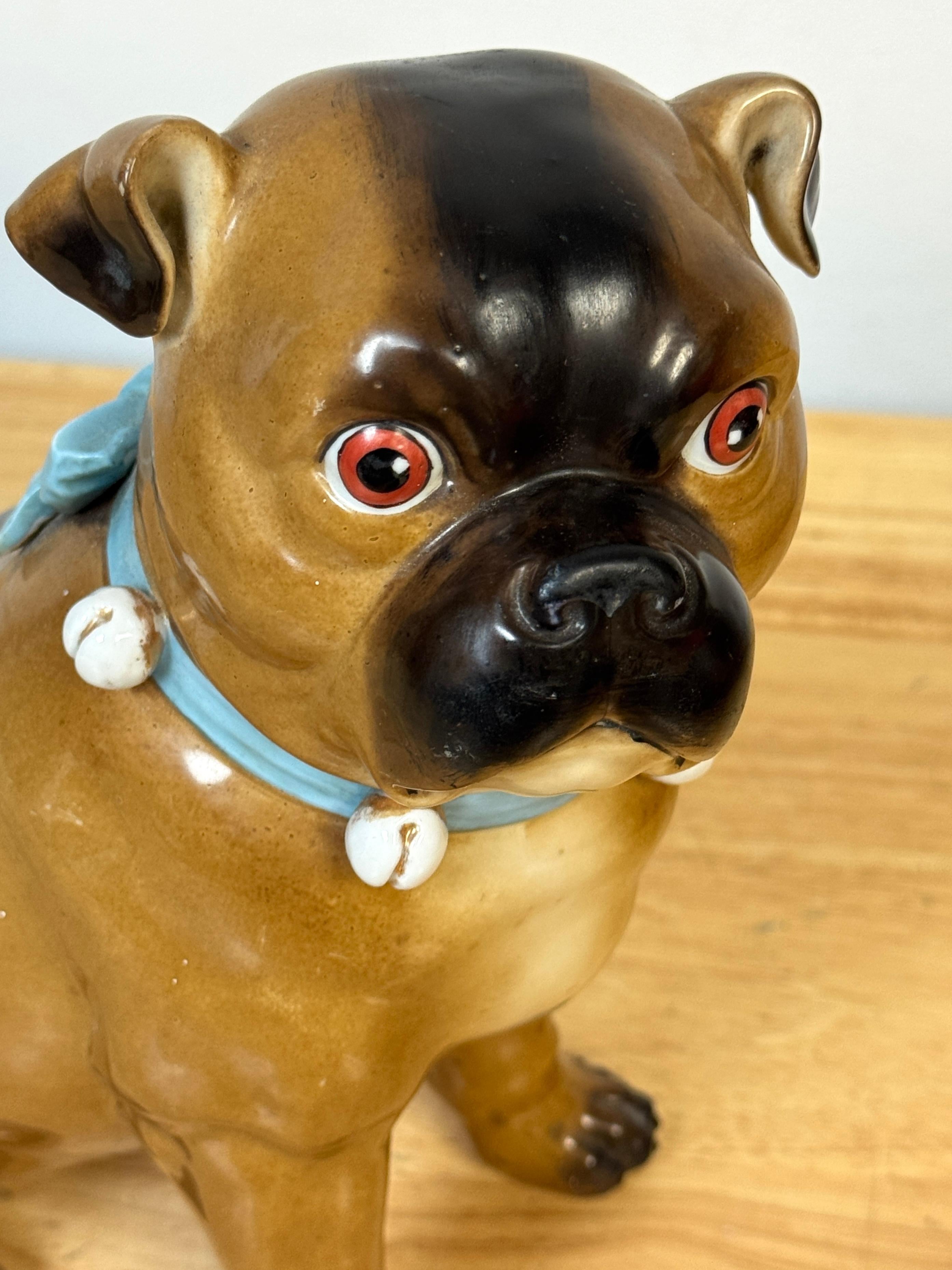 Large Antique German Seated Pug Dog Attributed to Dresden Esmaltado en venta