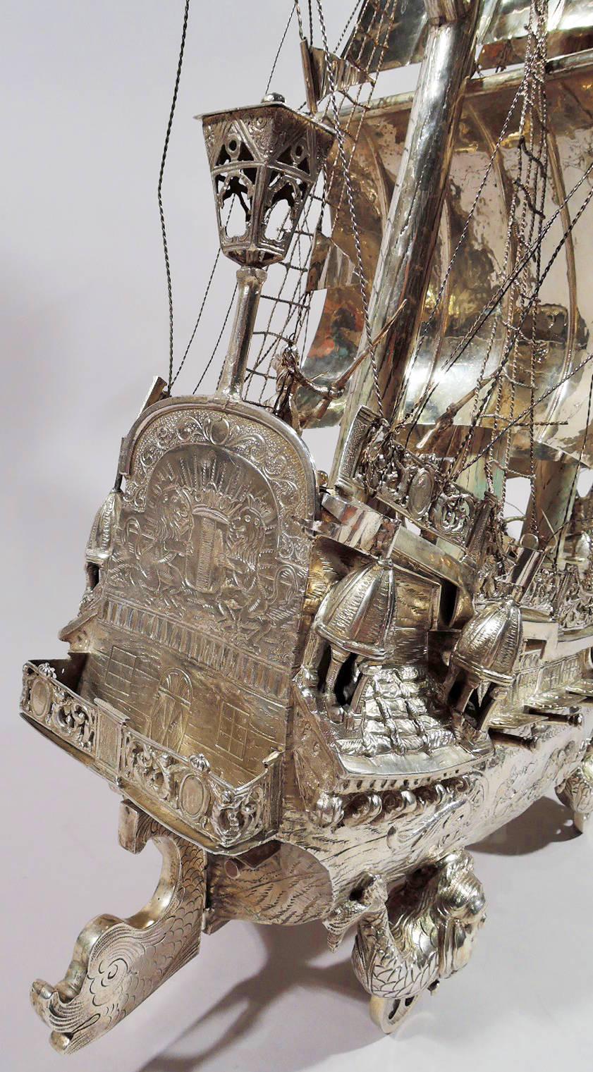 20ième siècle Grand chariot à vin Nef allemand ancien à 3 mâts