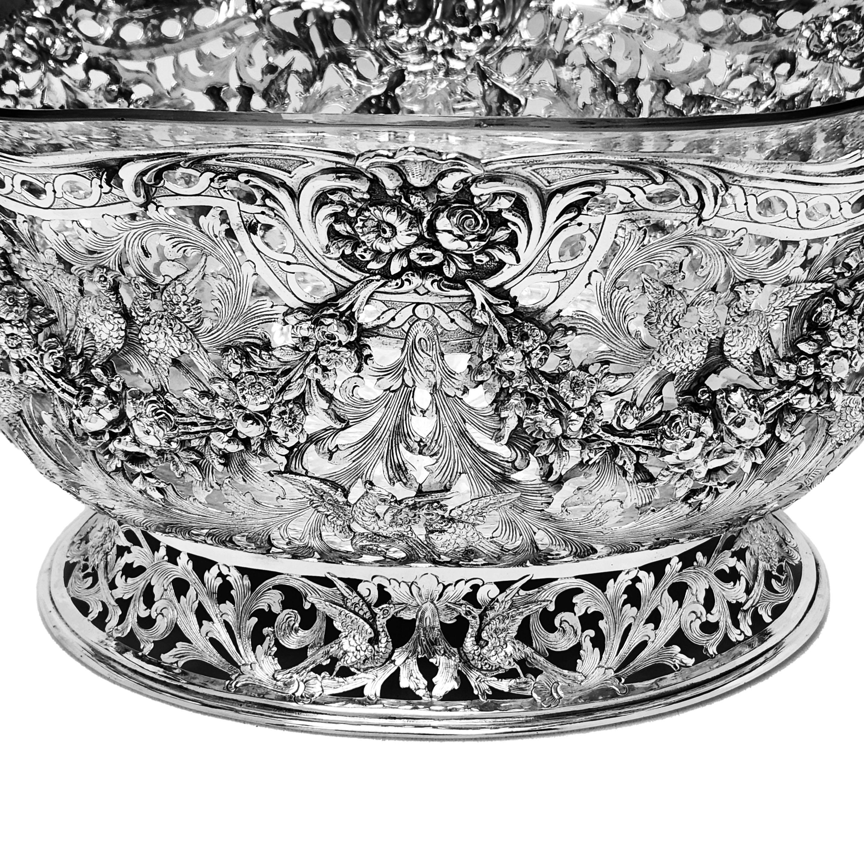 Large Antique German Silver & Glass Centrepiece Dish c. 1890 For Sale 2