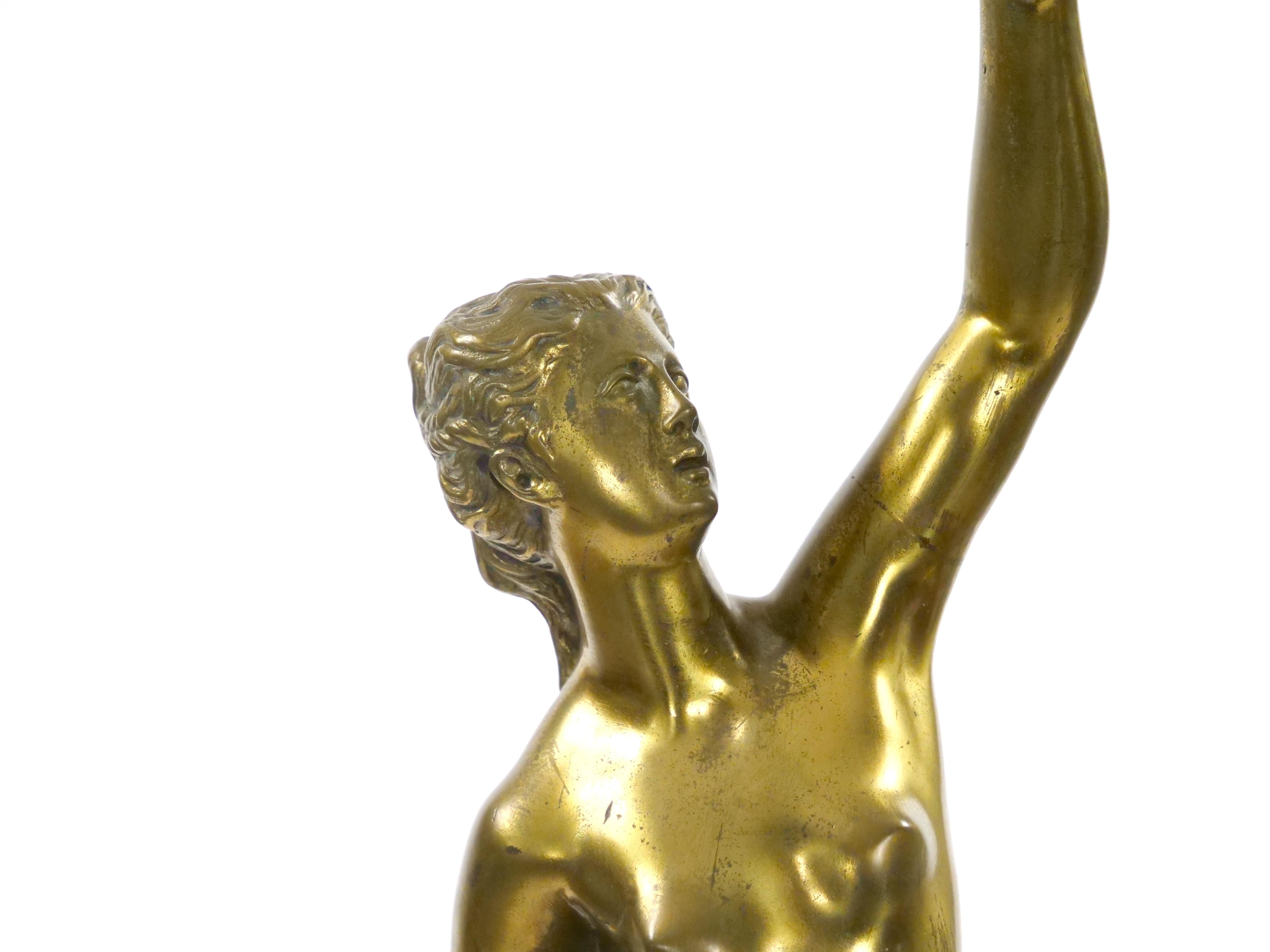 Gran escultura antigua de bronce dorado/ Diosa romana Fortuna, según Giambologna en venta 5