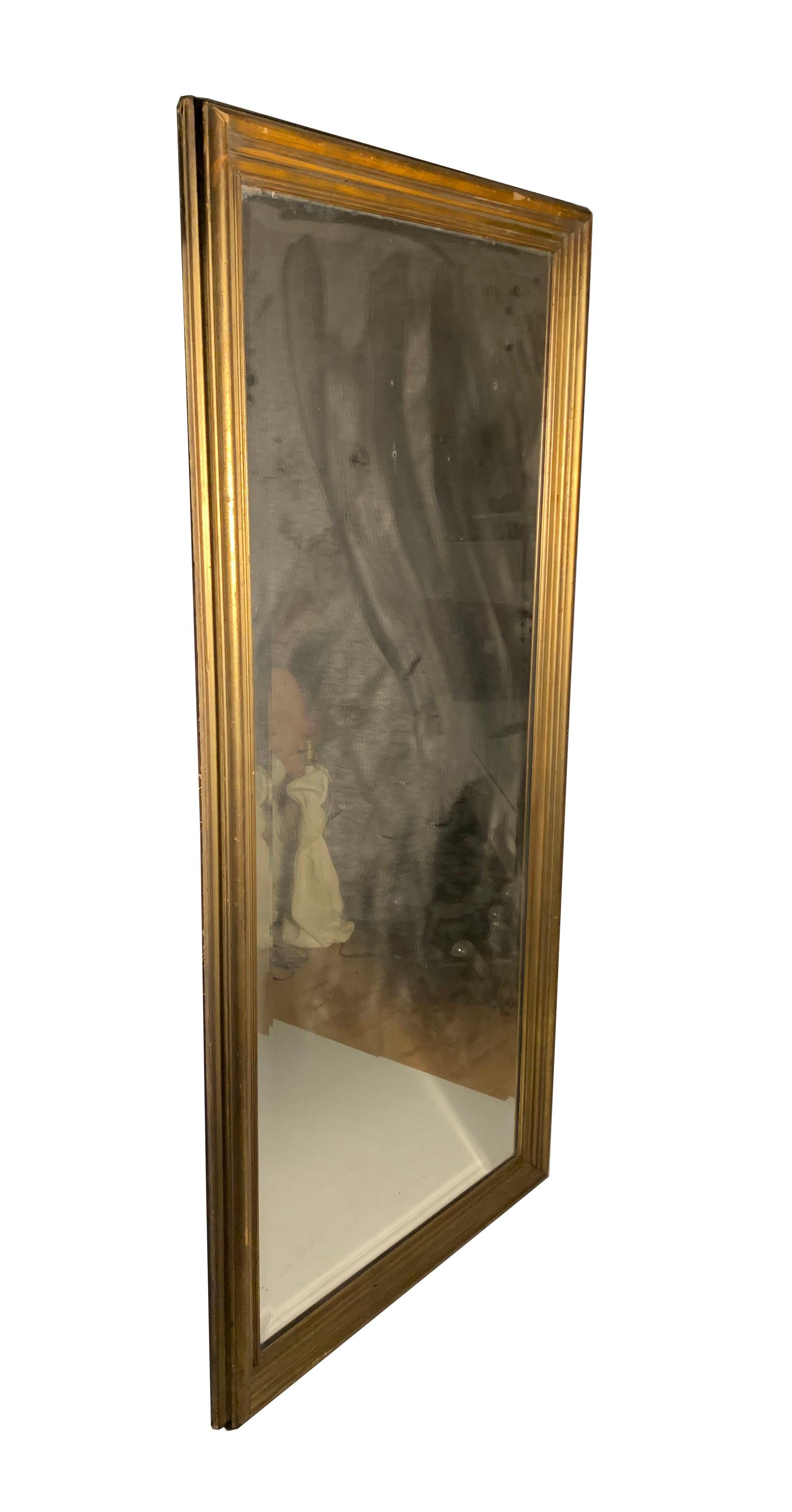 Américain Grand cadre ou miroir antique doré en vente