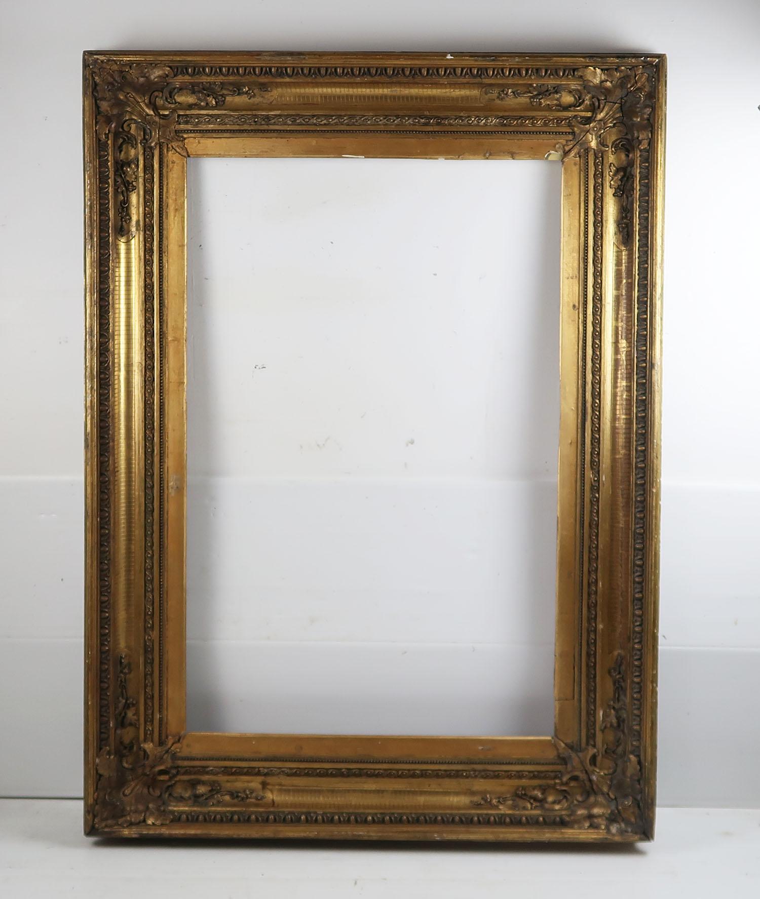 Fabulous gilt picture frame

Gilt on gesso

Crucially unrestored with the original gilt and patina

A few minor missing pieces but nothing significant.

The internal measurement is 40.5 x 26 inches. 104 x 66 cm.






 