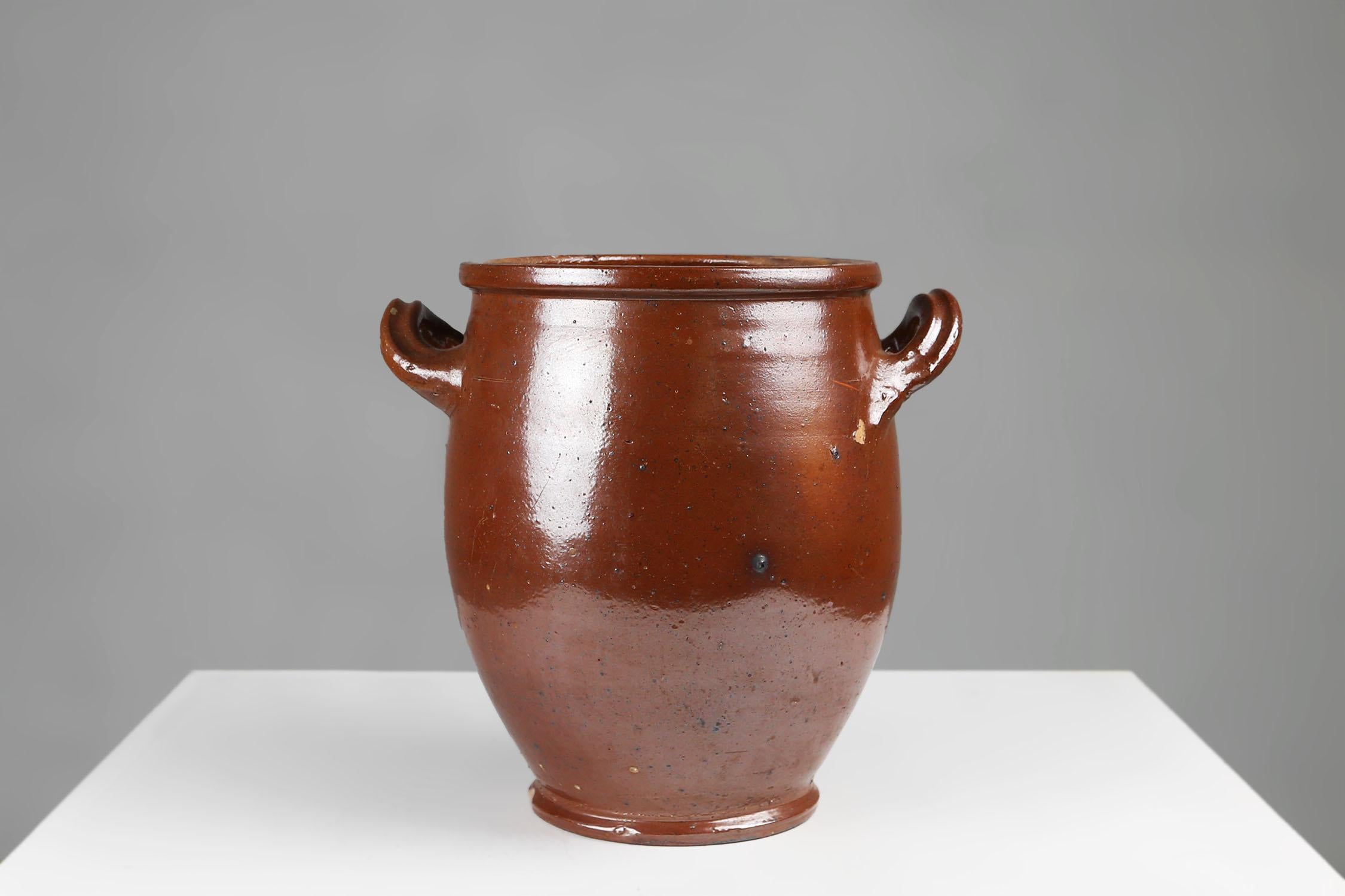 Rustique Grand pot antique en céramique brune émaillée, Belgique, 1800 en vente