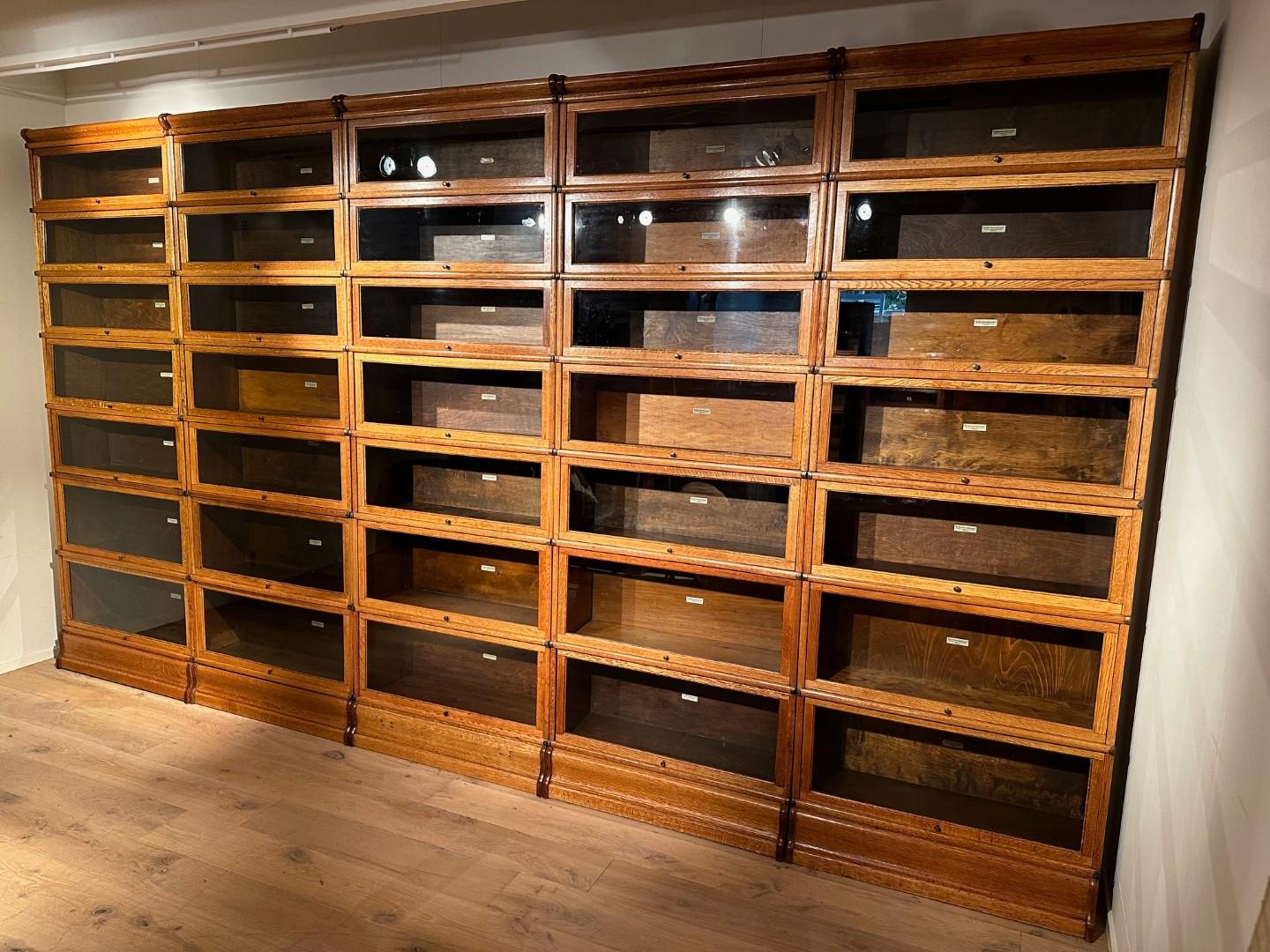Grande bibliothèque ancienne Globe Wernicke en chêne en vente 2