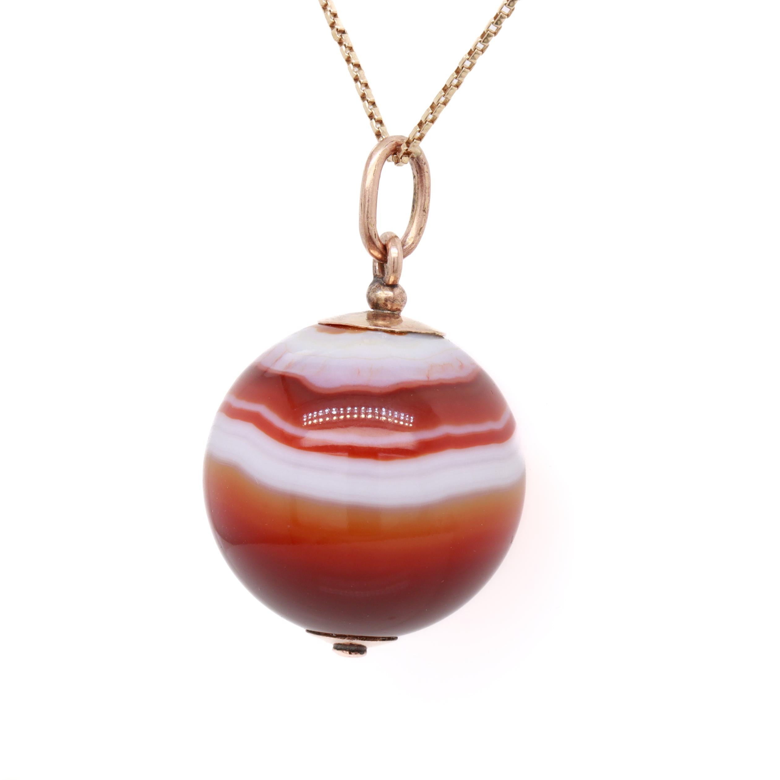 Grand pendentif sphère ou perle d'agate en or antique et baguée pour un collier en vente 1