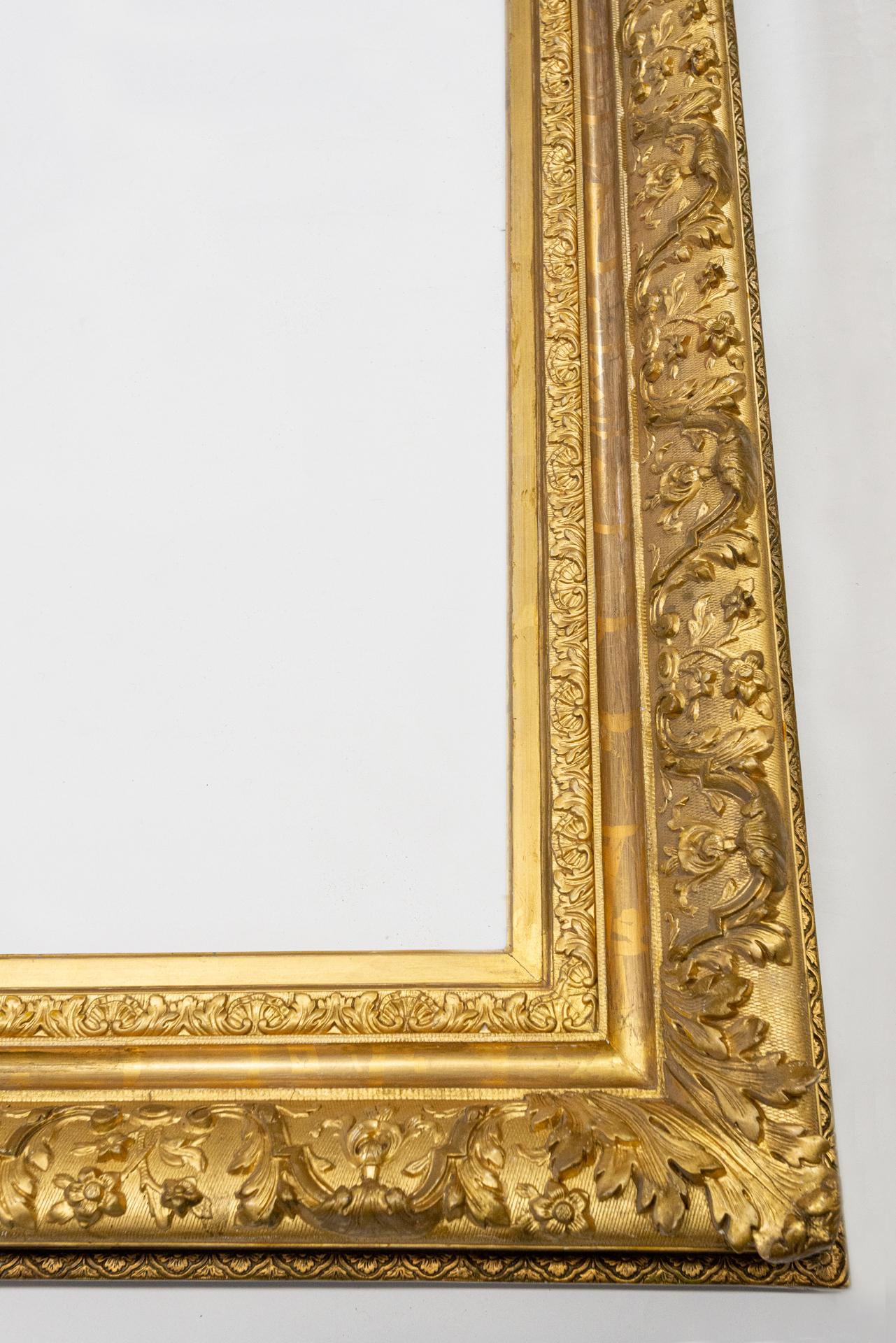 Large Antique Golden Frame In Excellent Condition For Sale In Alessandria, Piemonte
