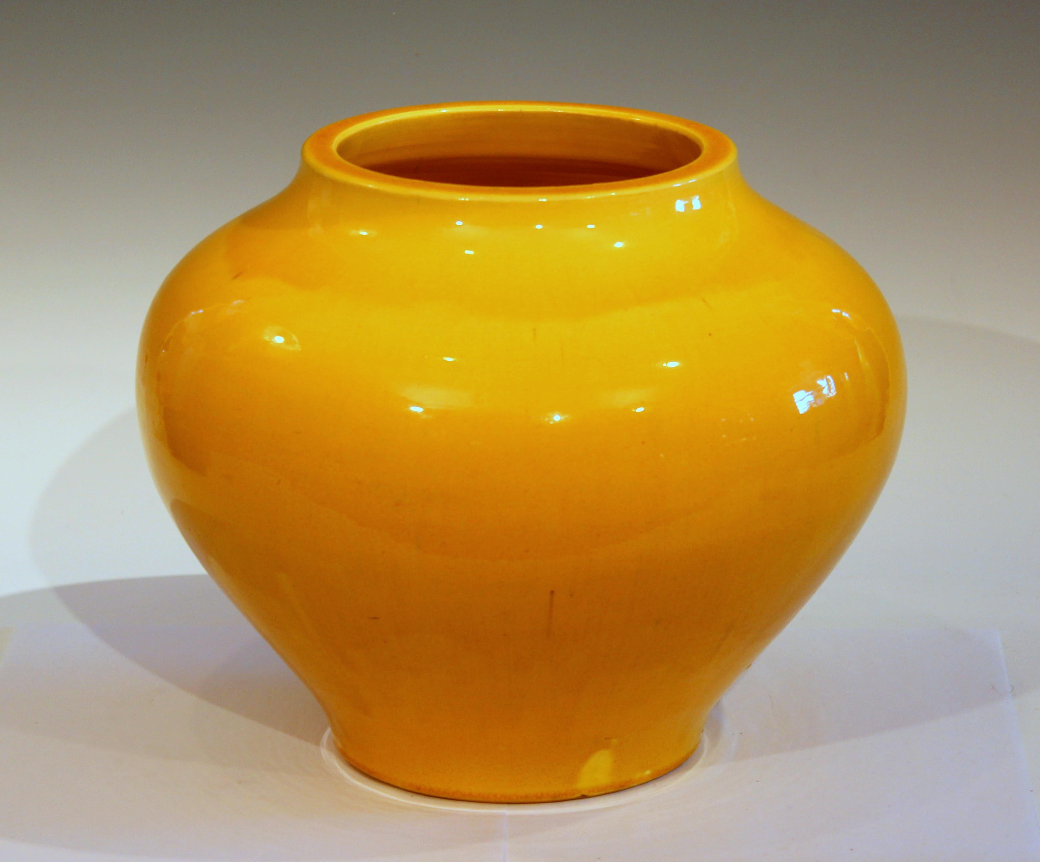 Arts and Crafts Large Antique Golden Yellow Awaji Pottery Crackle Glaze Hu Form Vase