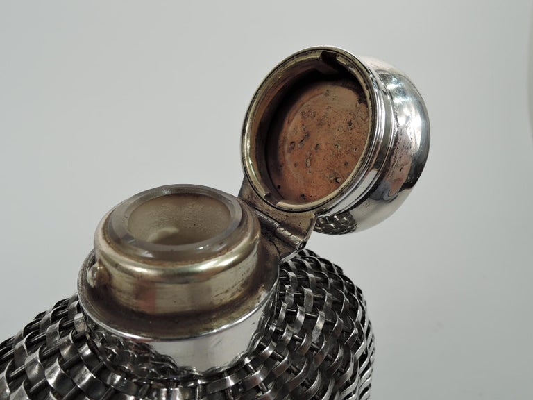Early 20th Century Large Antique Gorham American Edwardian Flask in Sterling Silver Cage For Sale