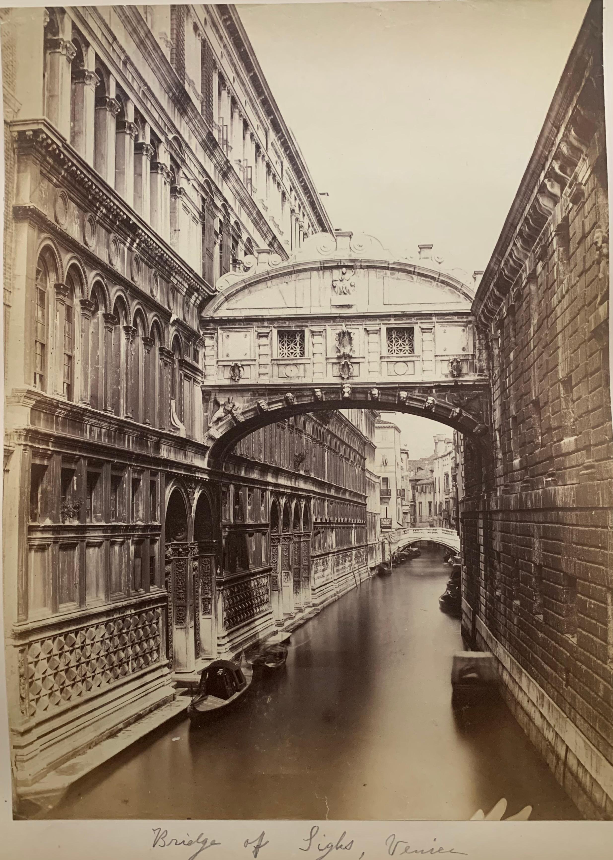 Grand album de photographies de voyage anciennes Grand Tour de Bosetti, X., L.P. Et Al Bon état - En vente à New York, NY