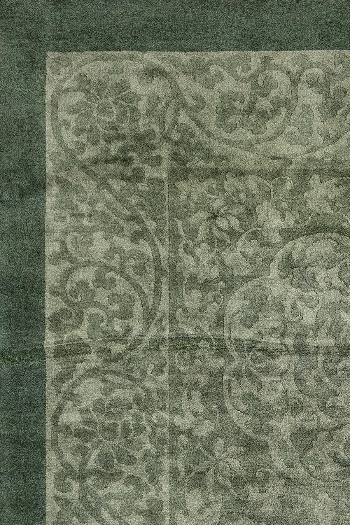 Large Antique Green Chinese Rug In Good Condition For Sale In New York, NY