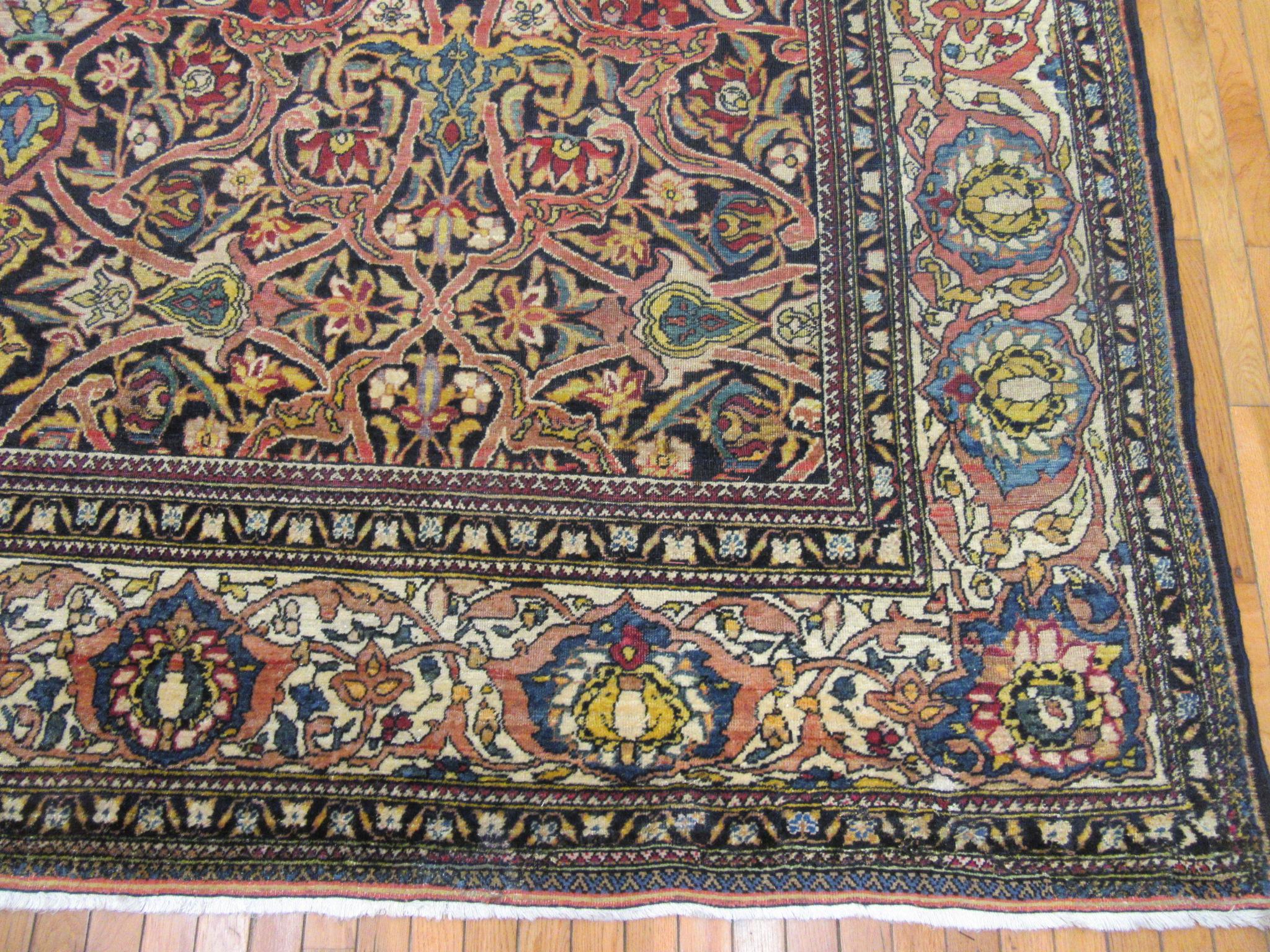 Large Antique Hand Knotted Wool Persian Isfahan Rug In Good Condition For Sale In Atlanta, GA