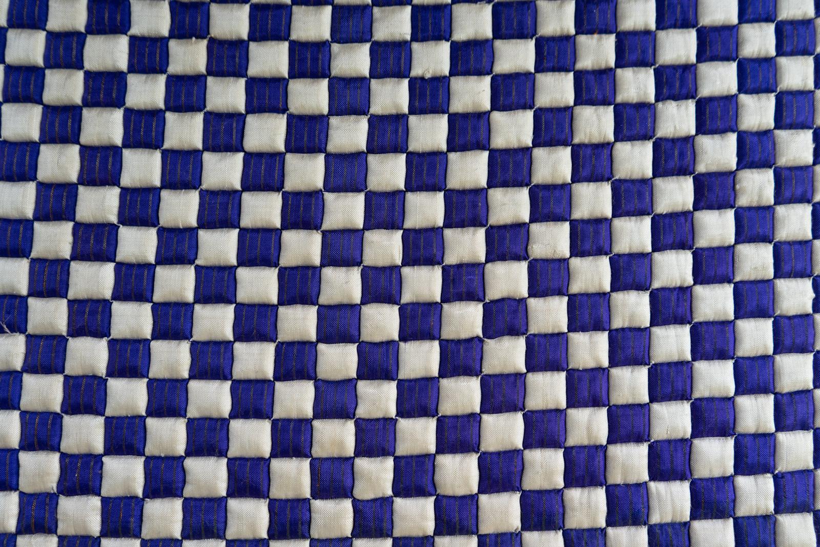 Grande courtepointe ancienne cousue à la main, design en damier, début du 20ème siècle en vente 7