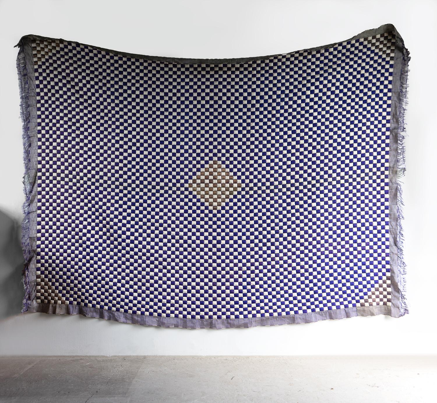 Grande courtepointe ancienne cousue à la main, design en damier, début du 20ème siècle en vente 9