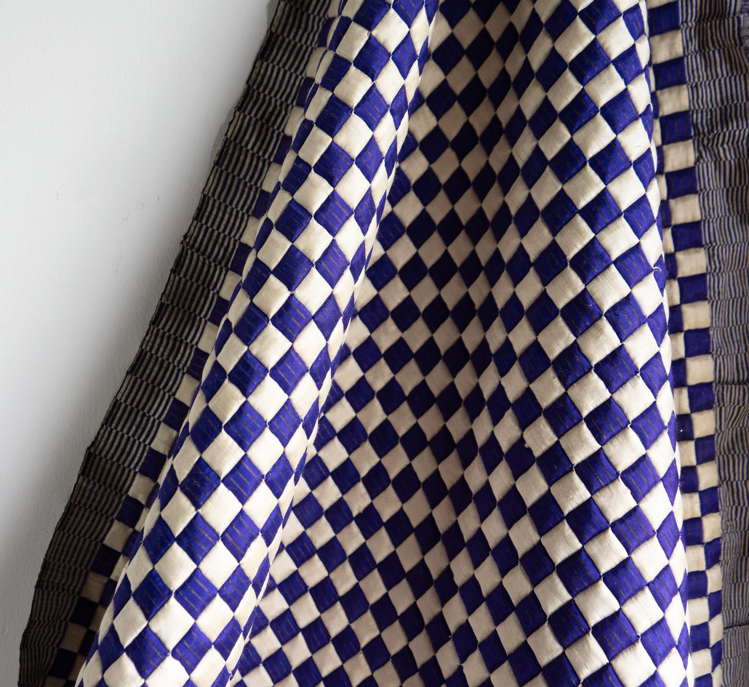 20ième siècle Grande courtepointe ancienne cousue à la main, design en damier, début du 20ème siècle en vente