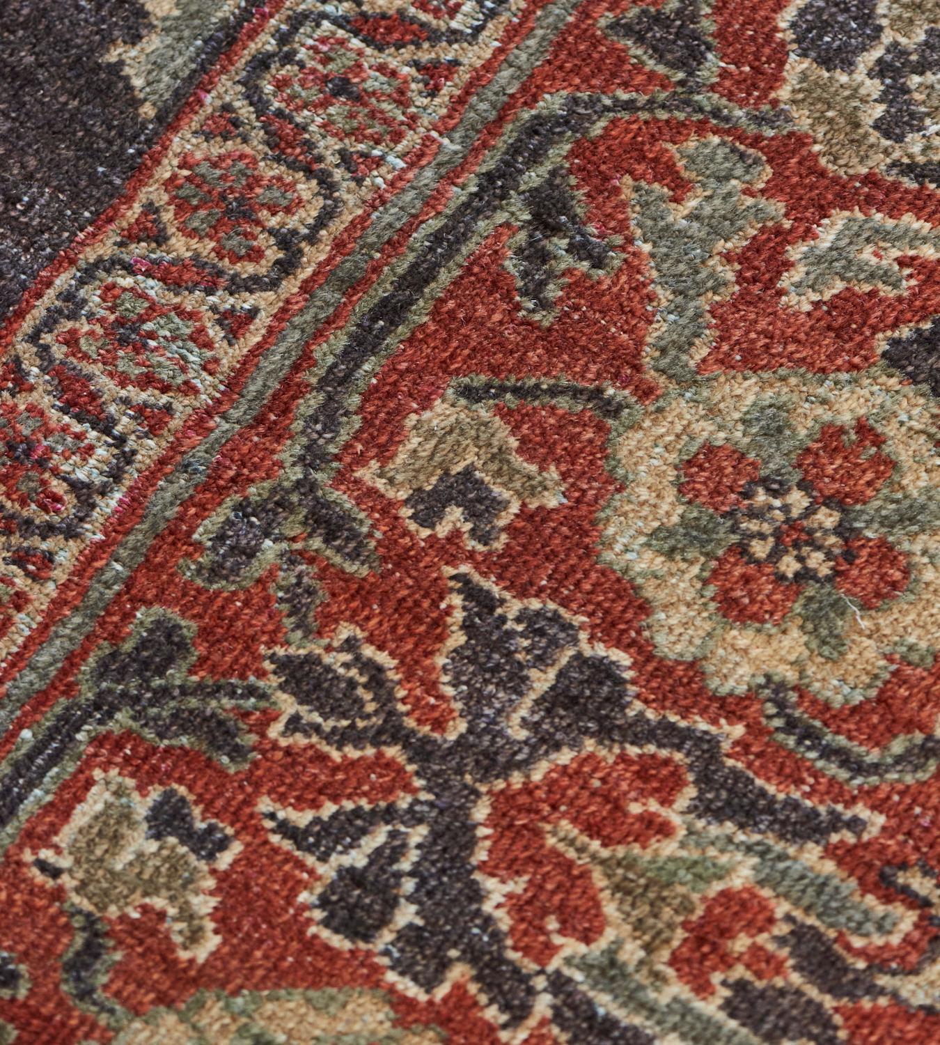 Großer antiker handgewebter persischer Sultanabad-Teppich (19. Jahrhundert) im Angebot