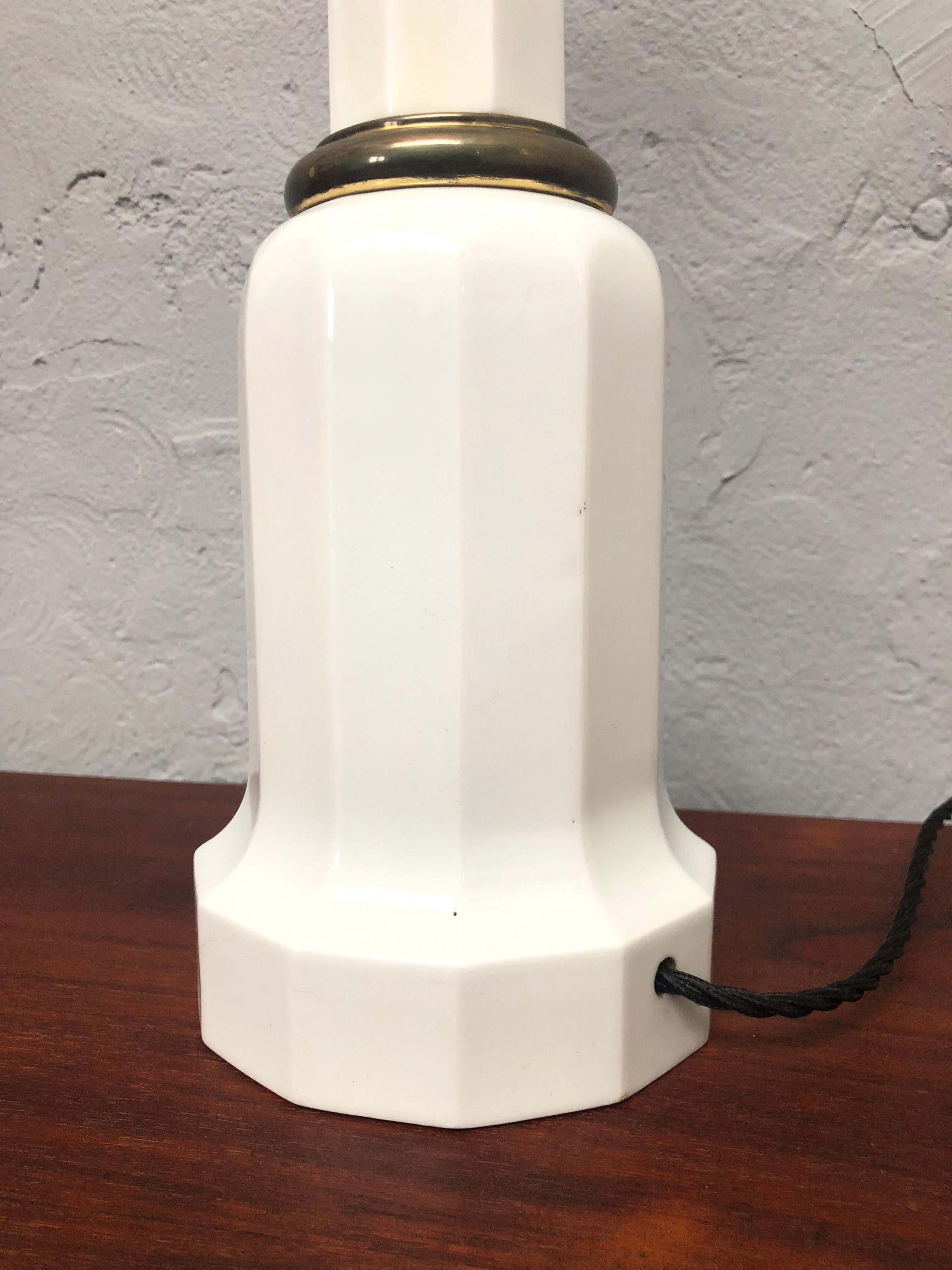 Grande lampada a olio elettrificata antica di Heiberg in ceramica in vendita 2
