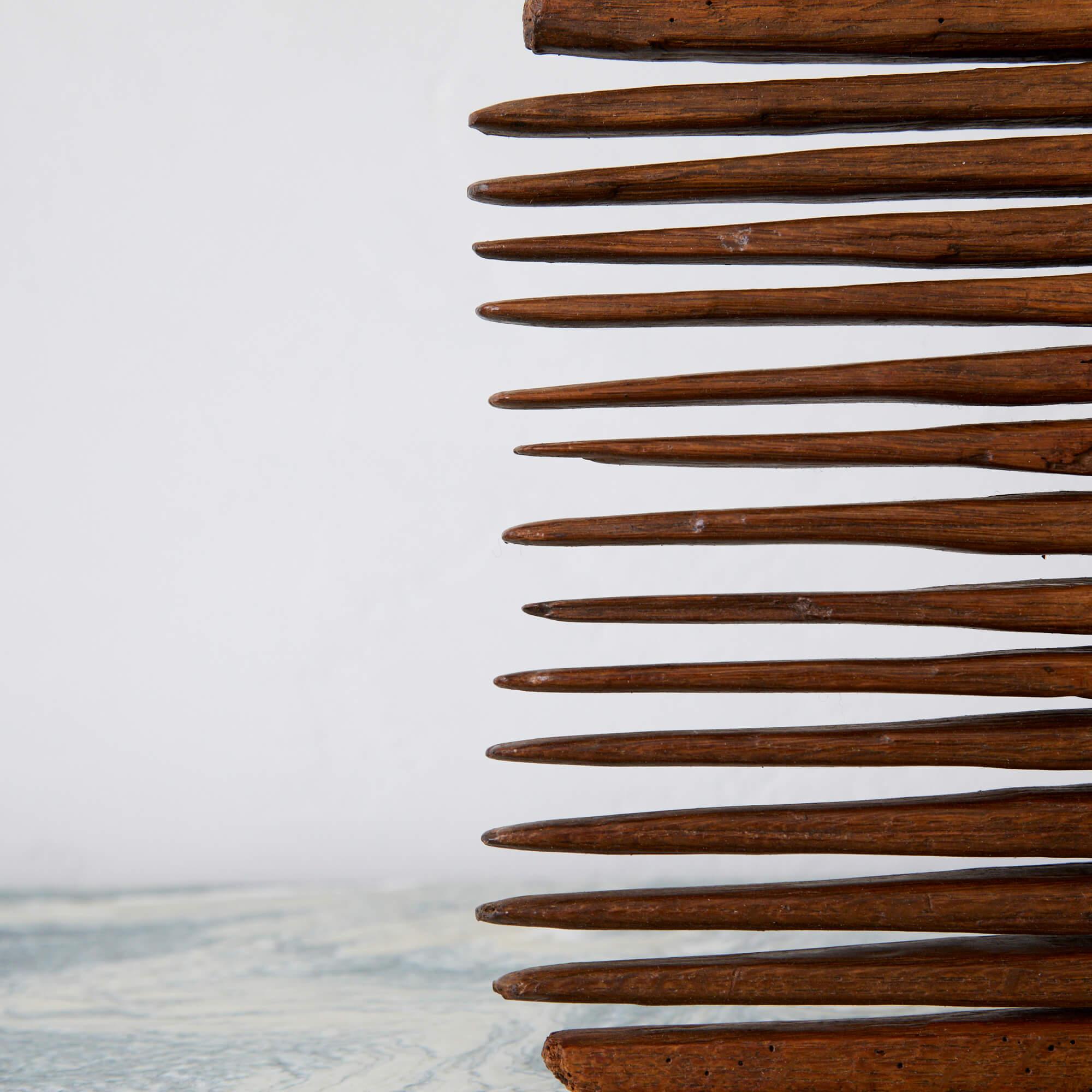 Métal Grand peigne en chanvre ancien en vente