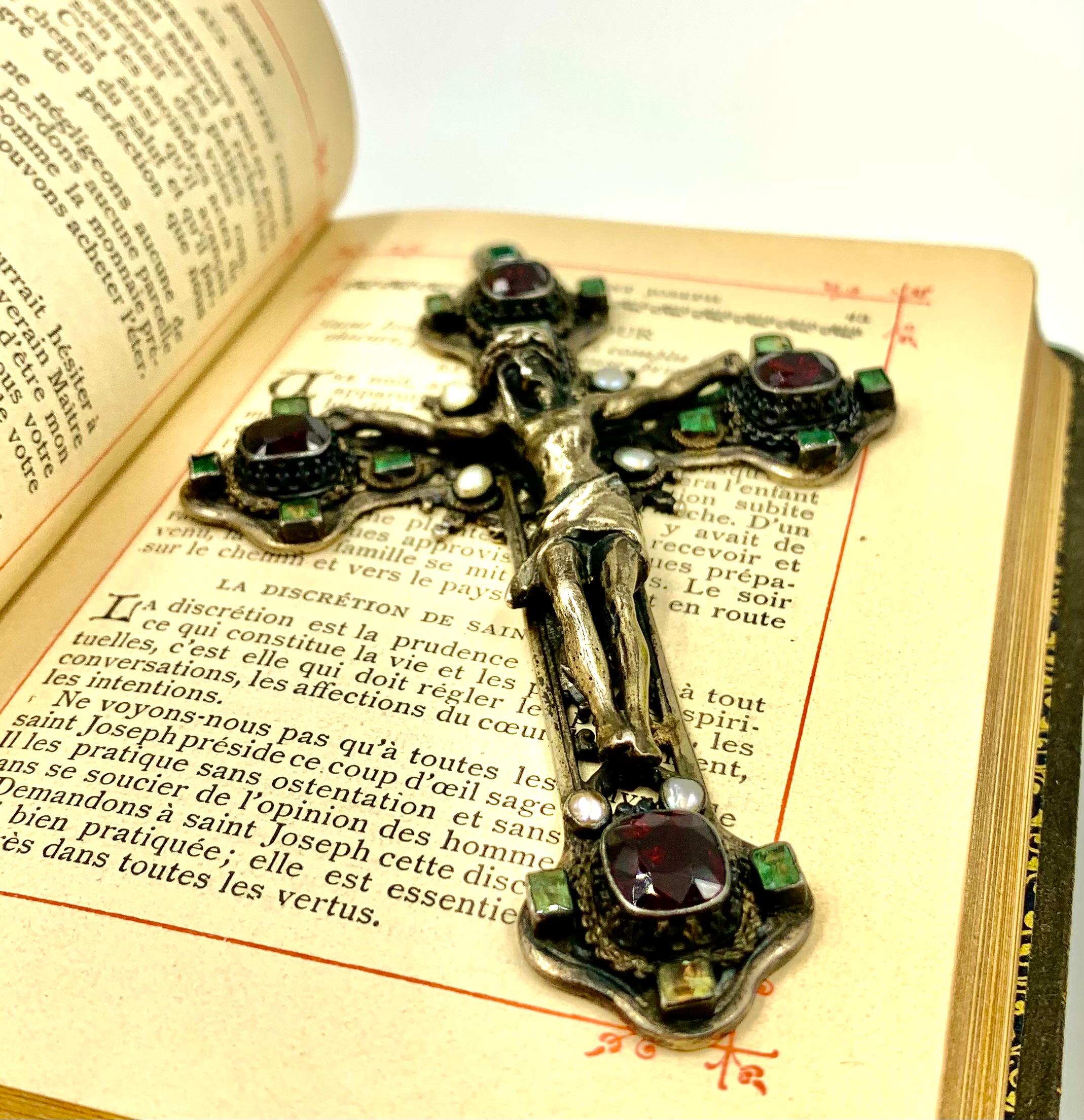 Large Antique High Renaissance Style Emerald Natural Pearl Garnet Silver Cross For Sale 7