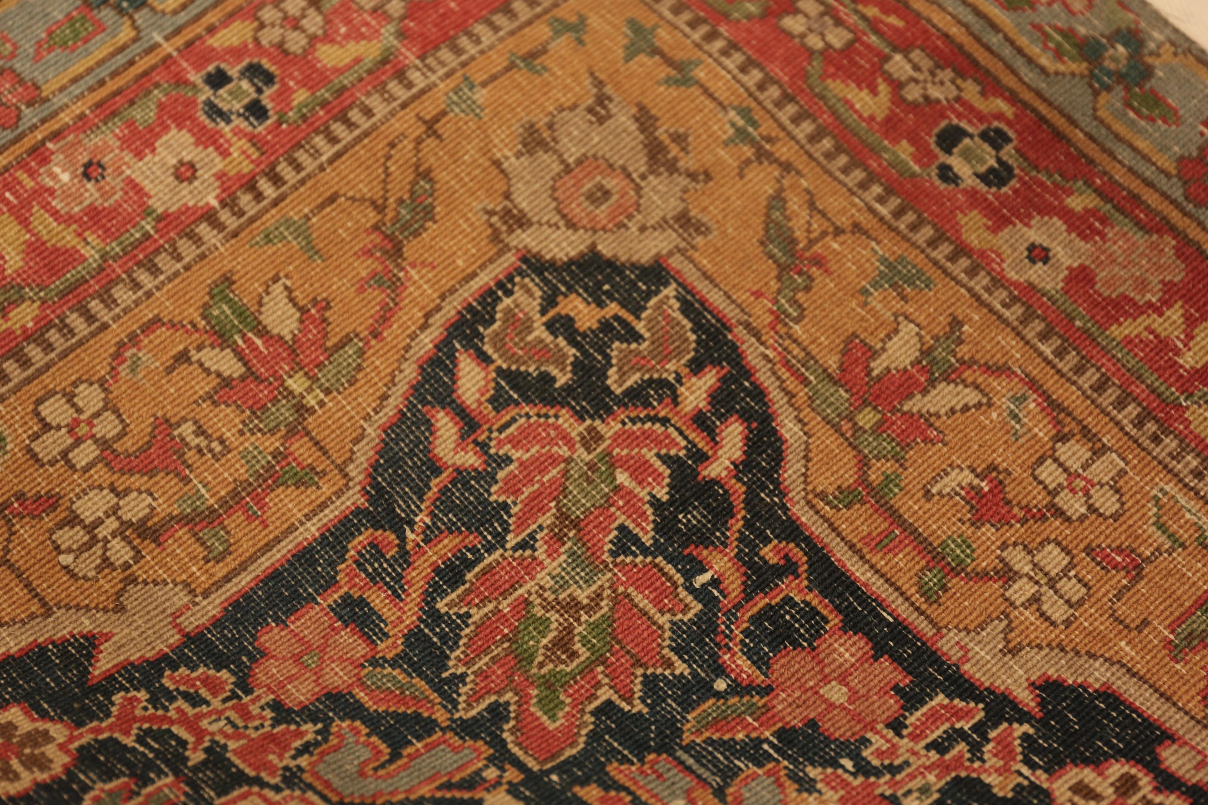 Antique Indian Agra Rug. Size: 11 ft x 17 ft 8 in For Sale 4