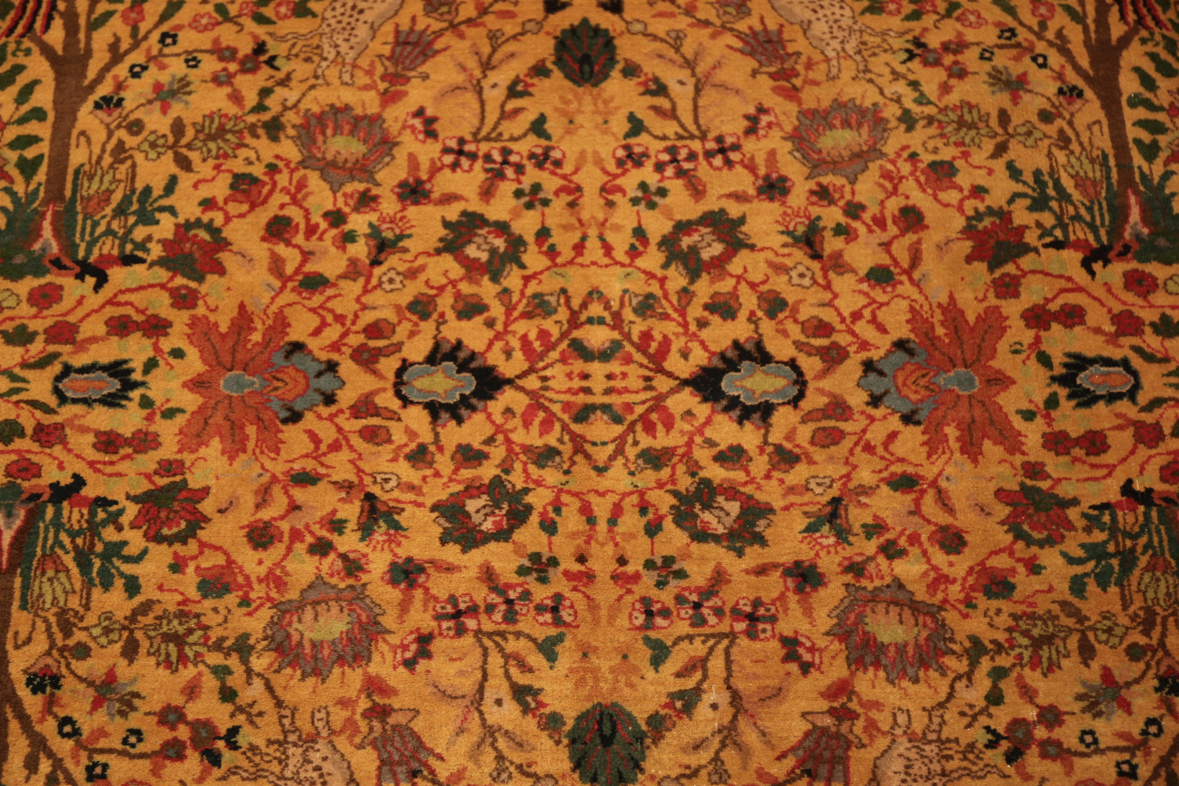 20th Century Antique Indian Agra Rug. Size: 11 ft x 17 ft 8 in For Sale