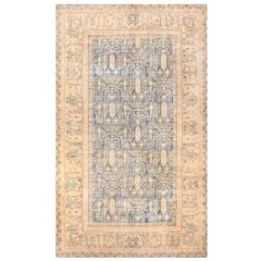 Large Antique Indian Carpet. Size: 10 ft 10 in x 18 ft 6 in (3.3 m x 5.64 m)