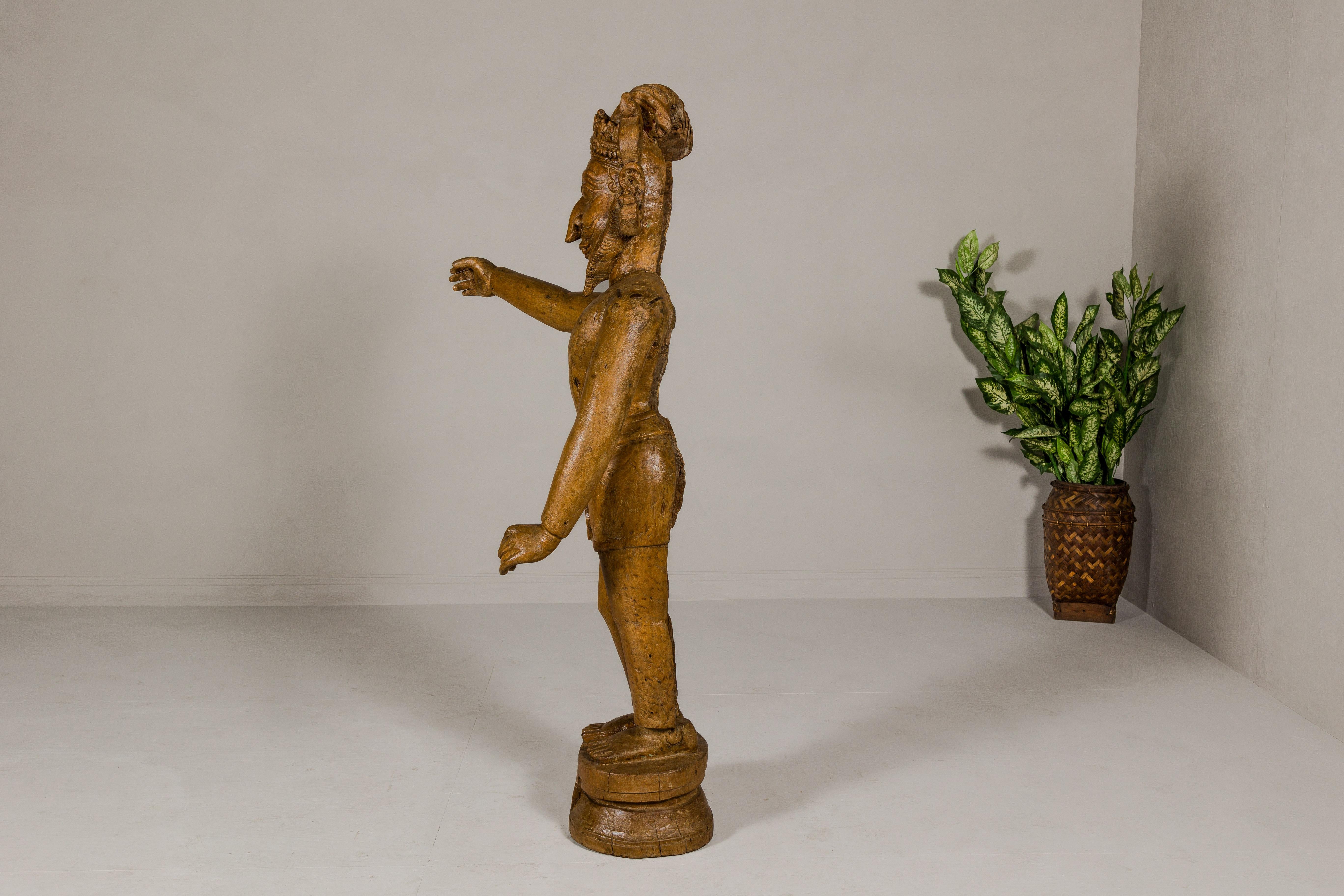 Large Antique Indian Carved Wood Mogul Standing Figure with Extended Arms For Sale 7