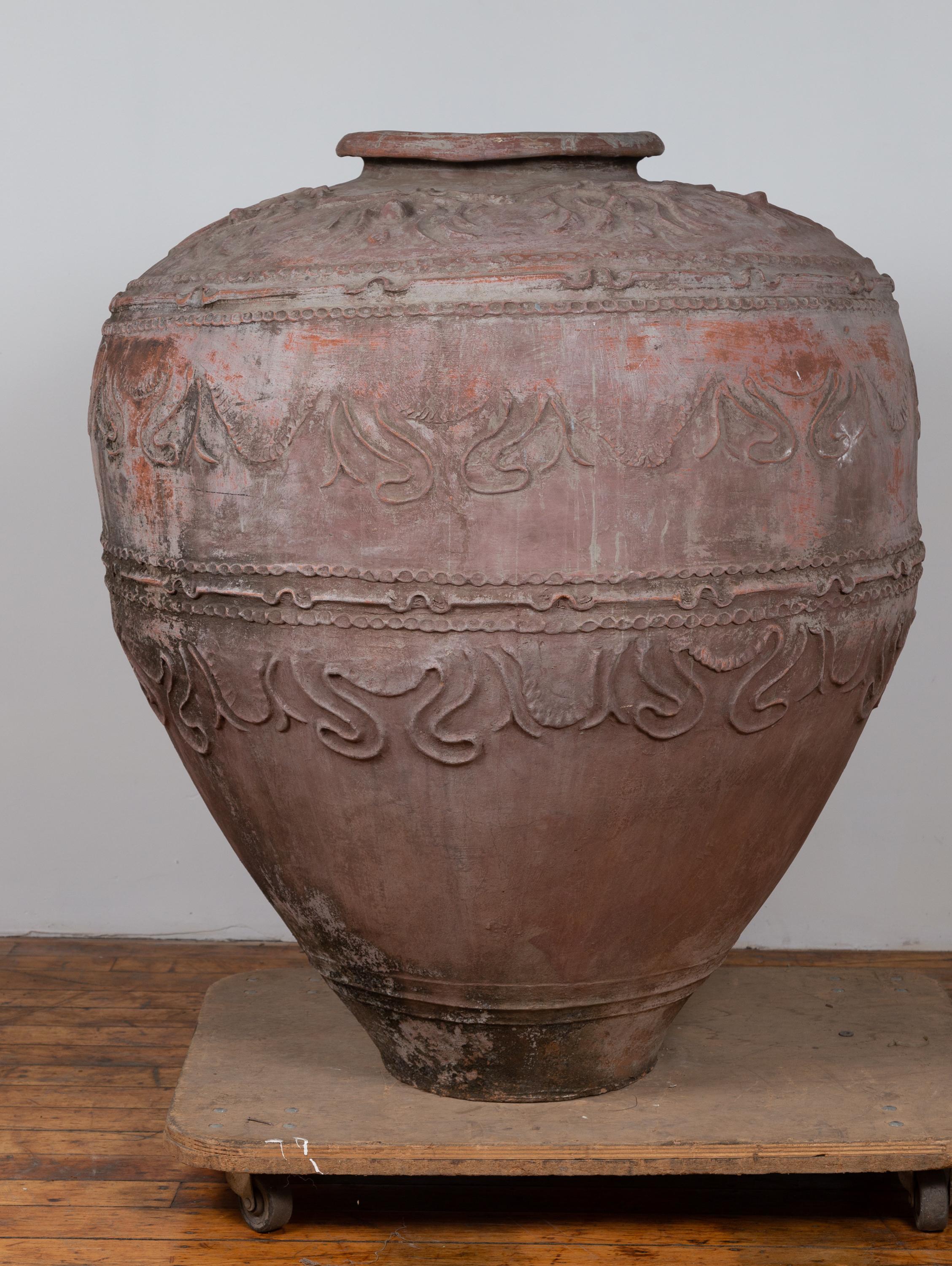 ancient indonesian pottery