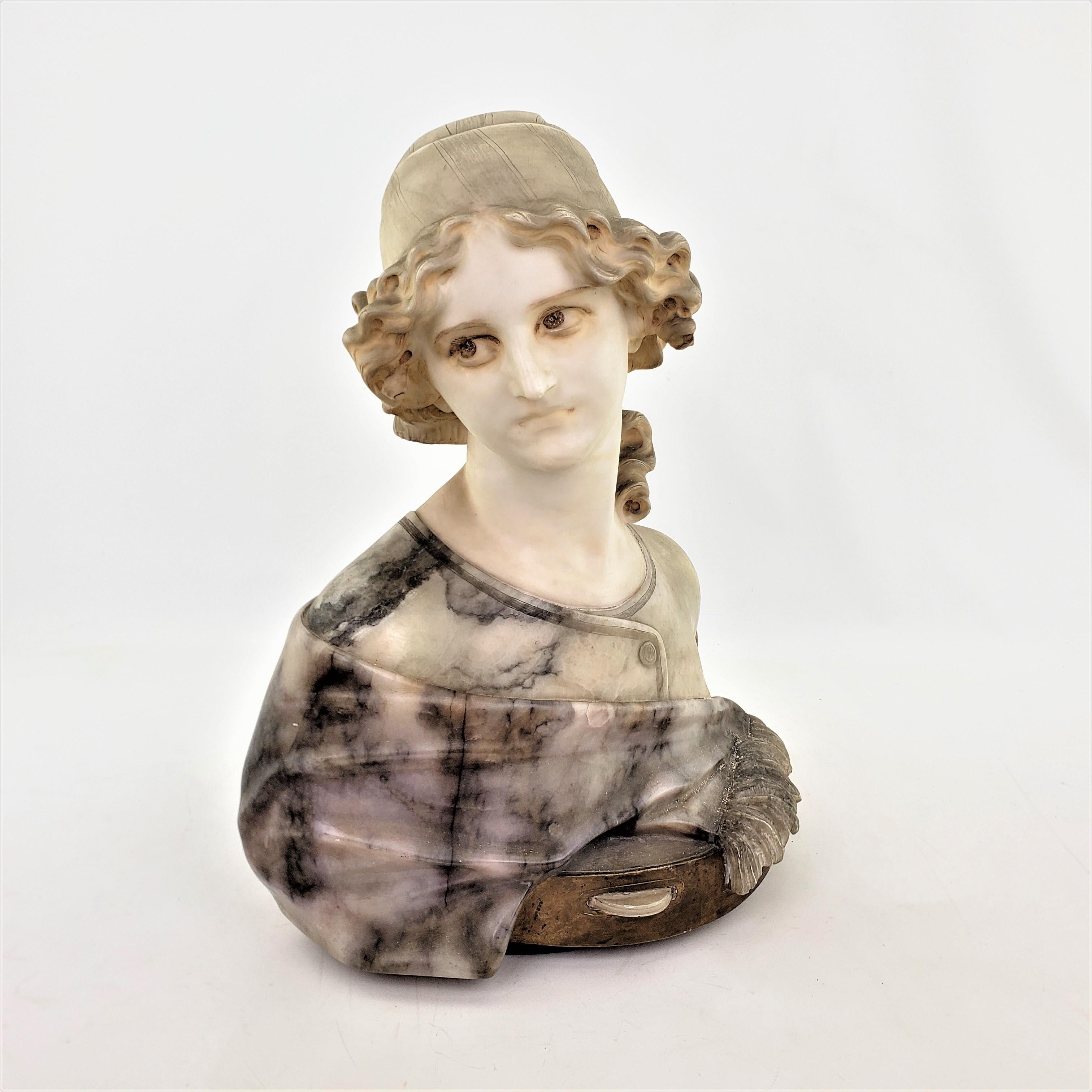 Victorien Grand buste en marbre sculpté à la main, signé par une artiste italienne, représentant une musicienne féminine en vente