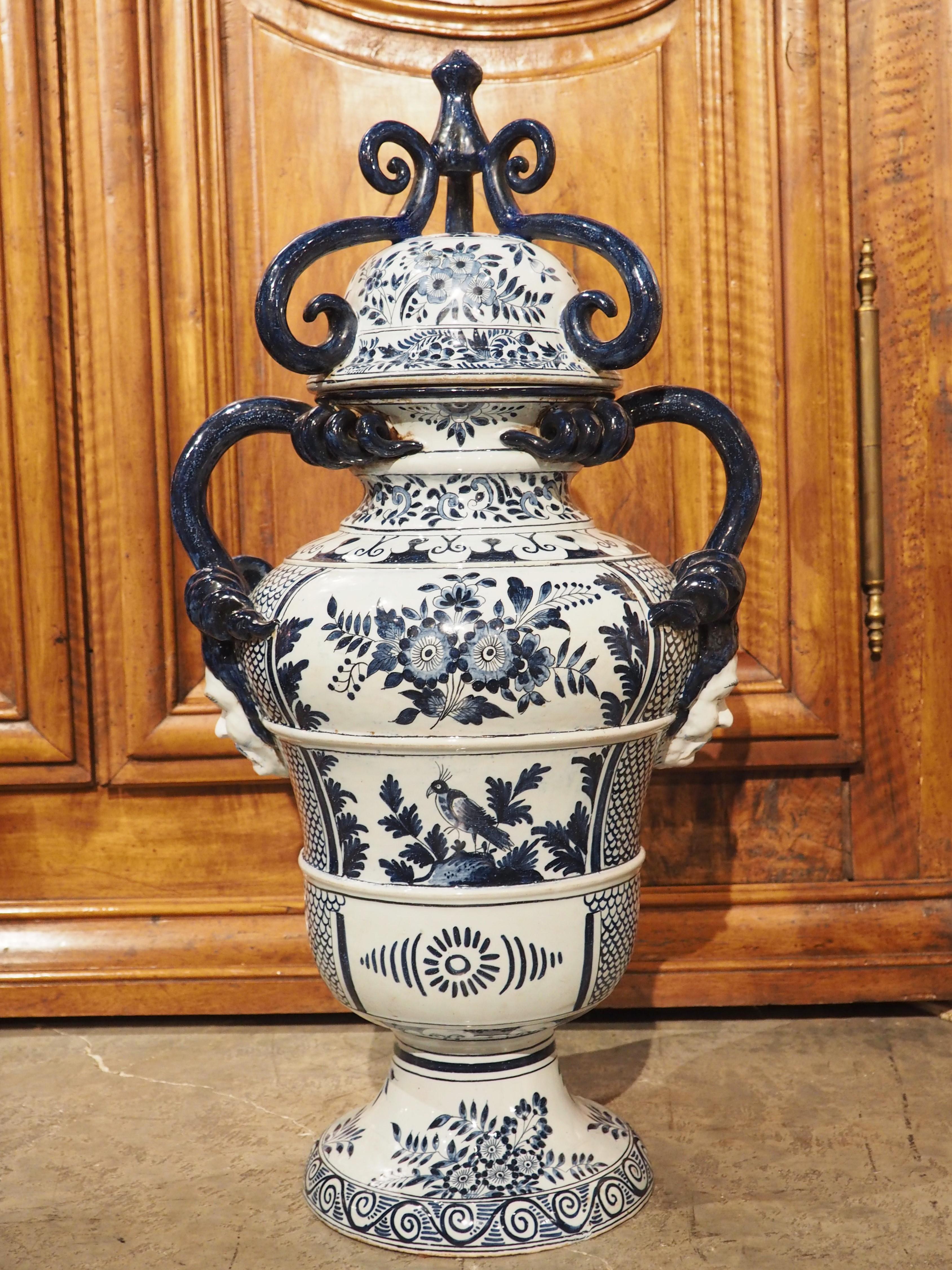 Large Antique Italian Blue and White Lidded Urn, 19th Century In Good Condition For Sale In Dallas, TX