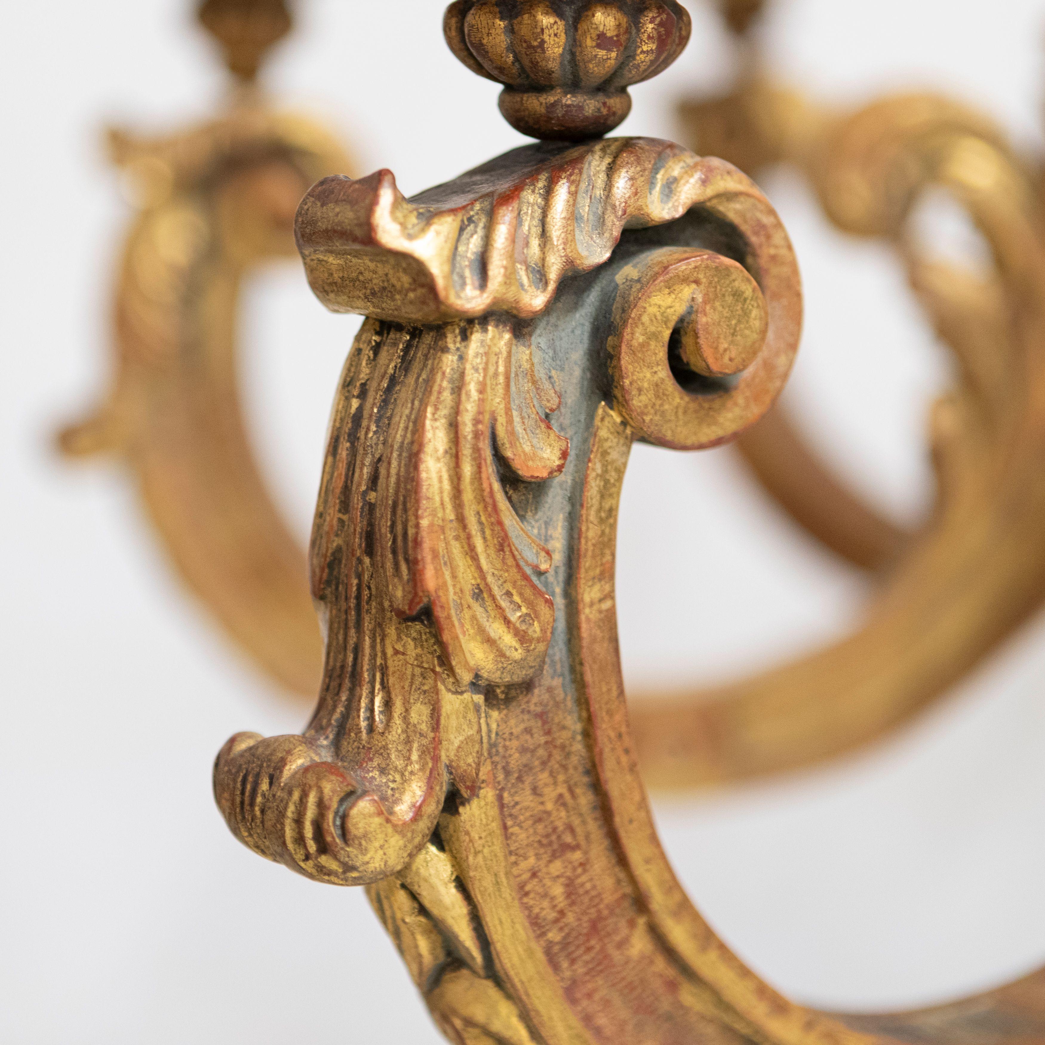 Große antike italienische Giltwood 19. Jahrhundert 8 Arm Kronleuchter (Barock) im Angebot