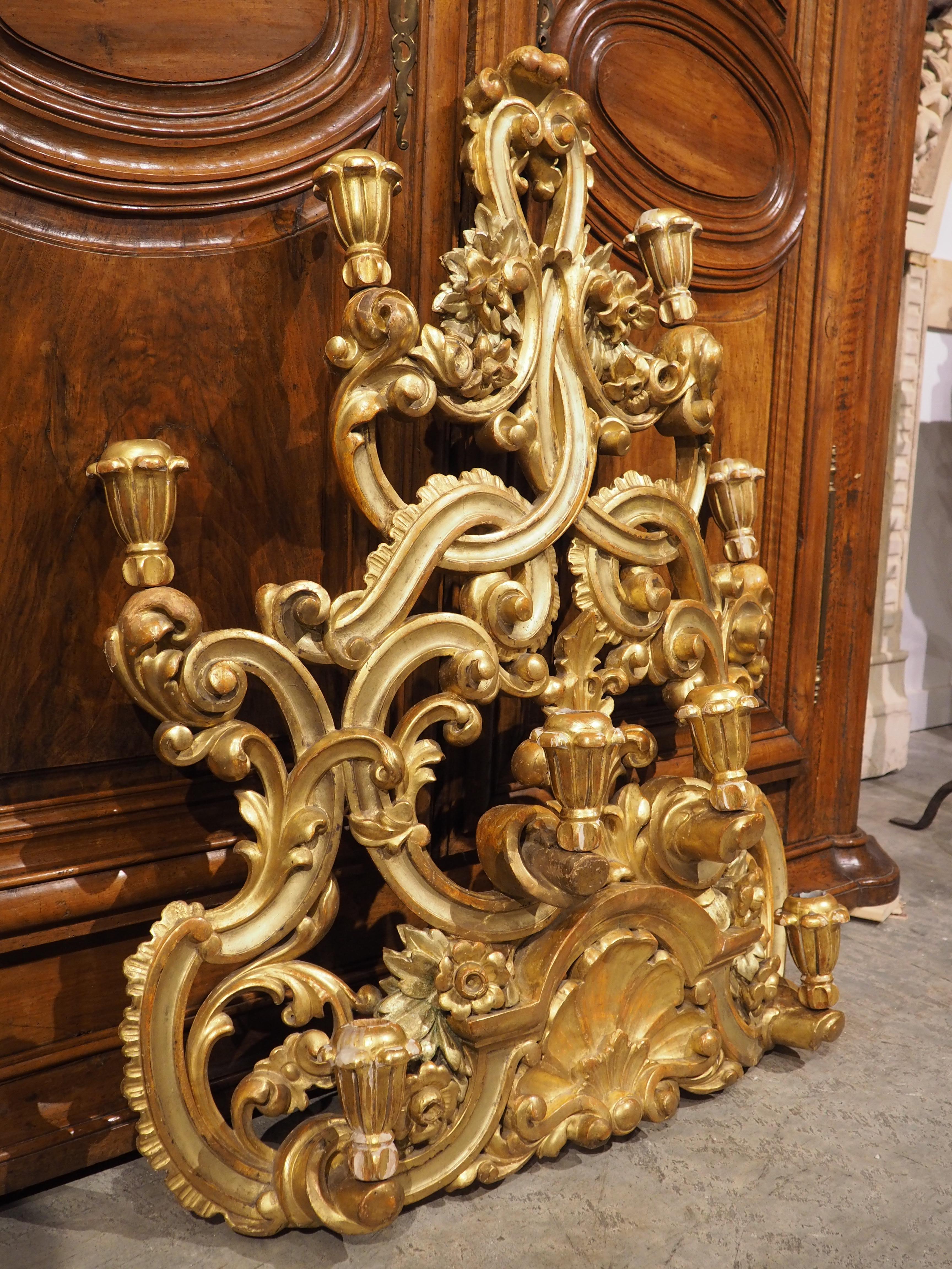 Large Antique Italian Giltwood 8-Light Wall Candelabra, Circa 1750 For Sale 8