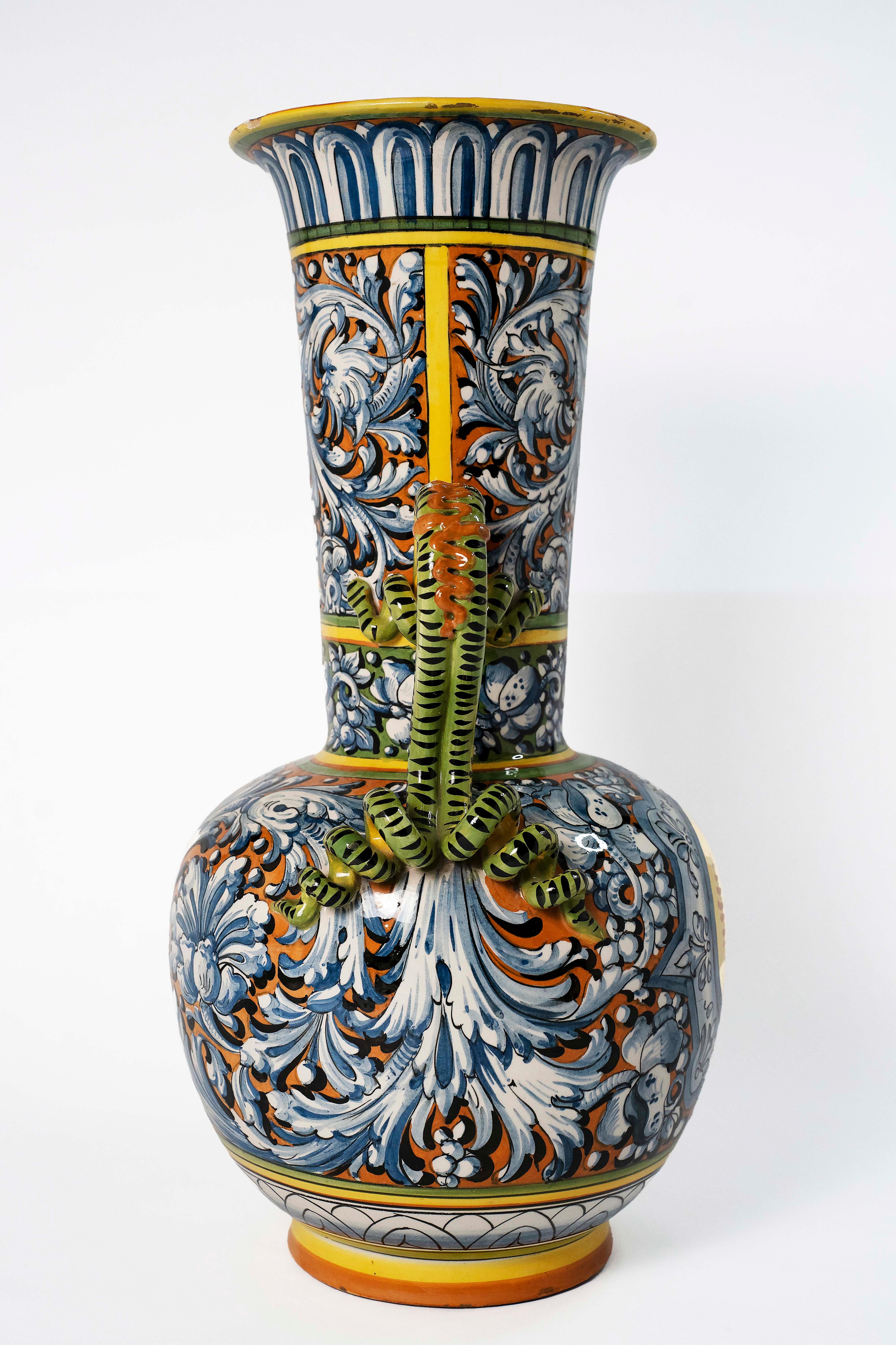 Majolica LARGE ANTIQUE ITALIAN MAJOLICA URN, Circa early 20th Century, Italy For Sale