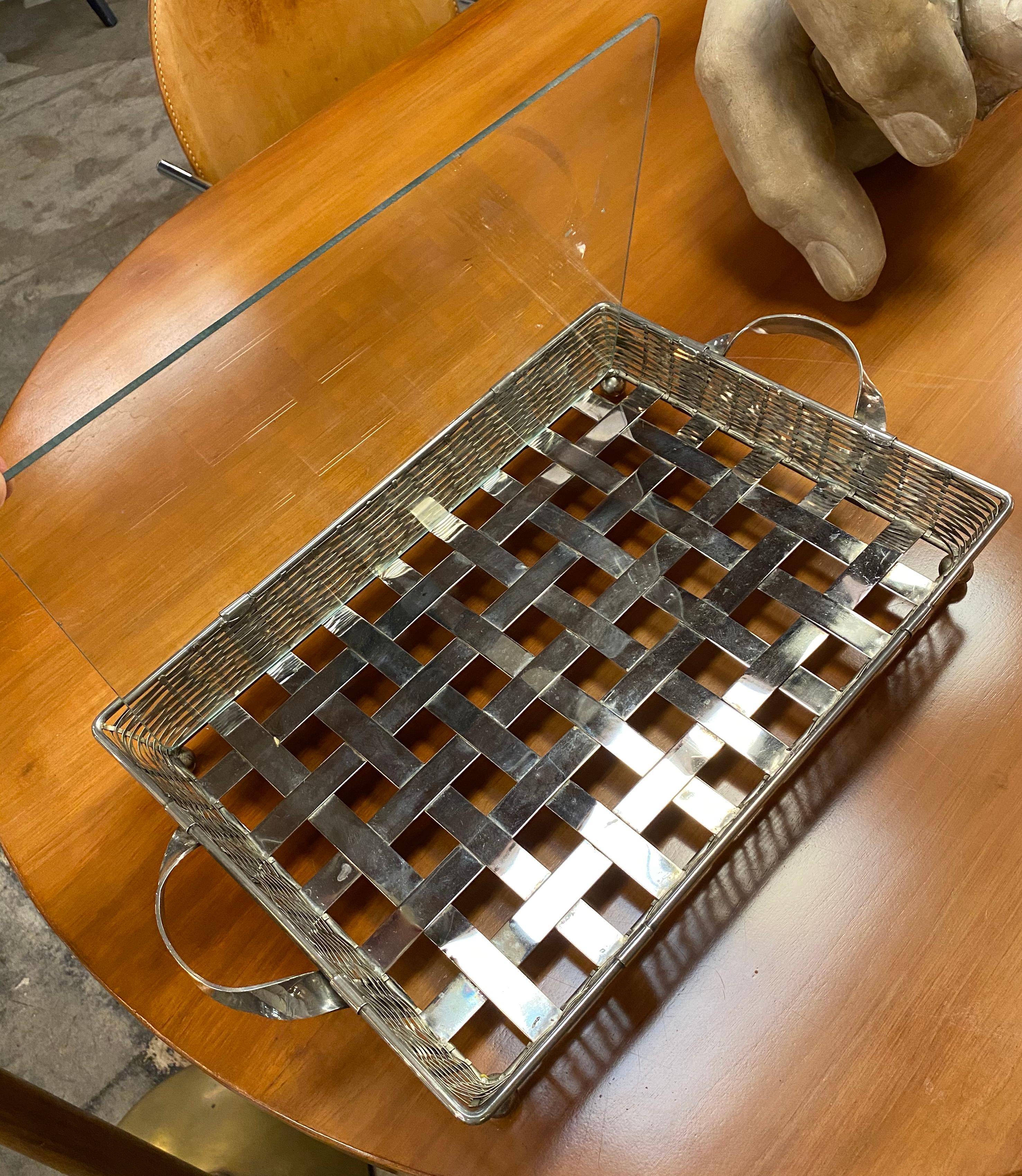 woven square tray