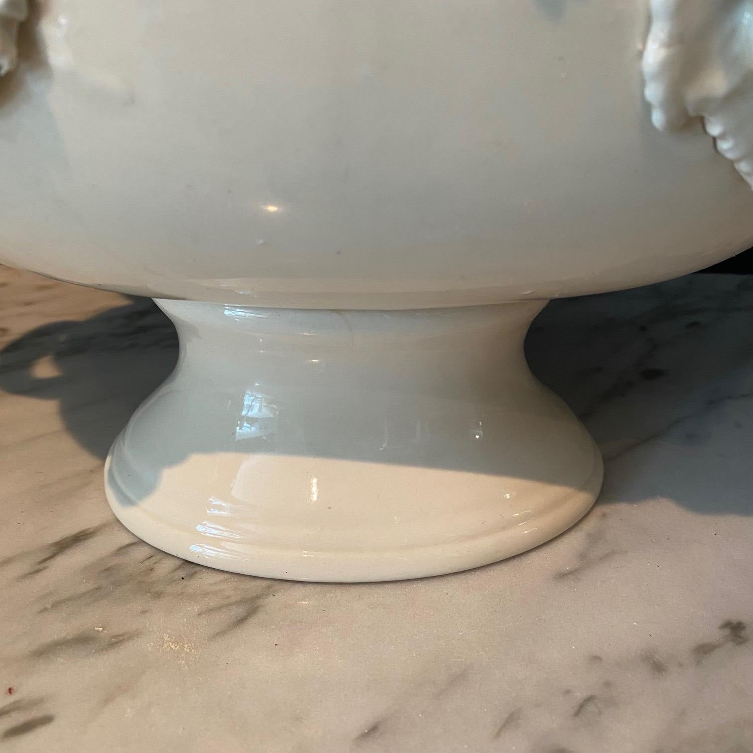 Large Antique Italian White Porcelain Cornucopia Fruit Bowl Centerpiece In Good Condition For Sale In Hopewell, NJ
