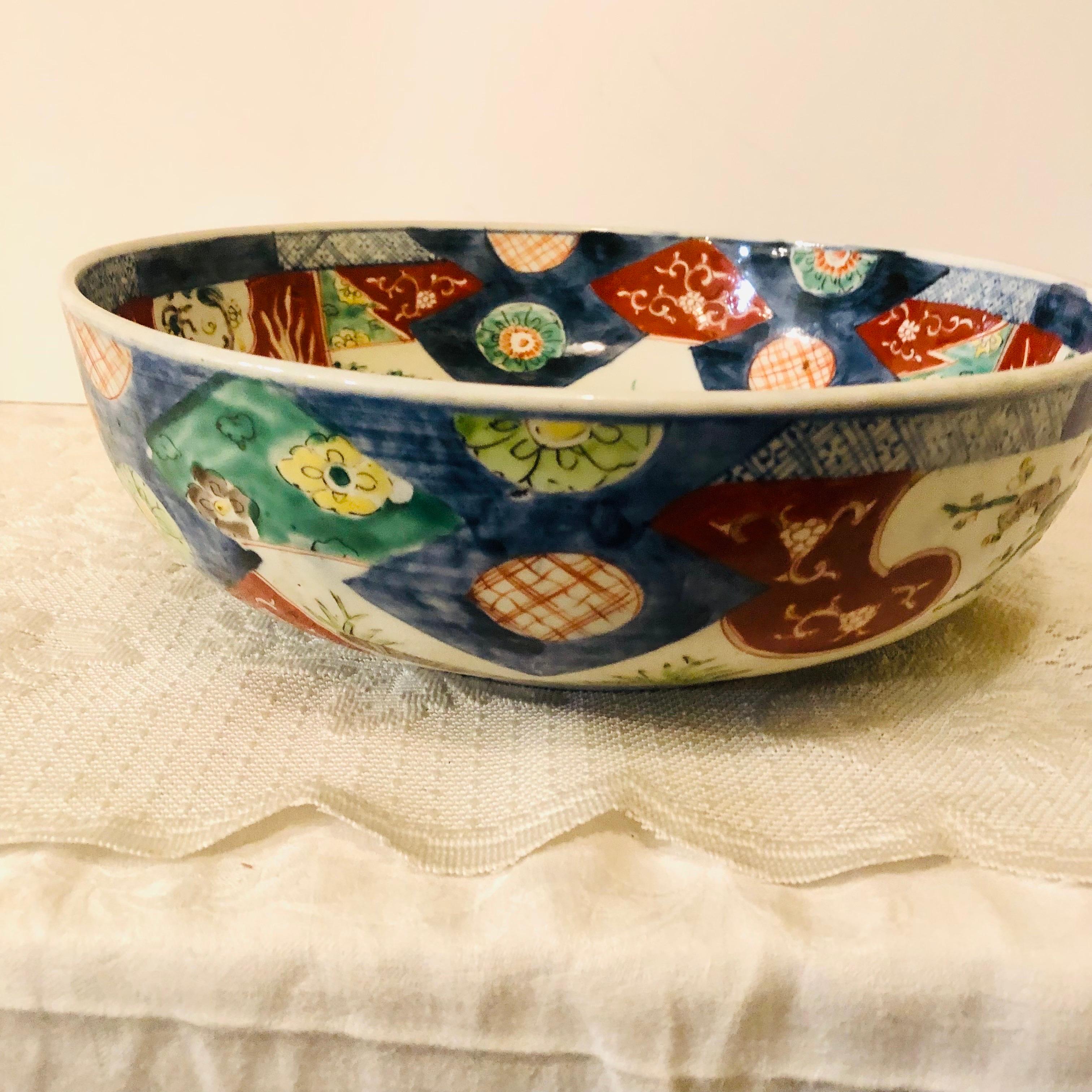 Large Antique Japanese Imari Bowl Decorated With Whimsical Birds and Trees 5