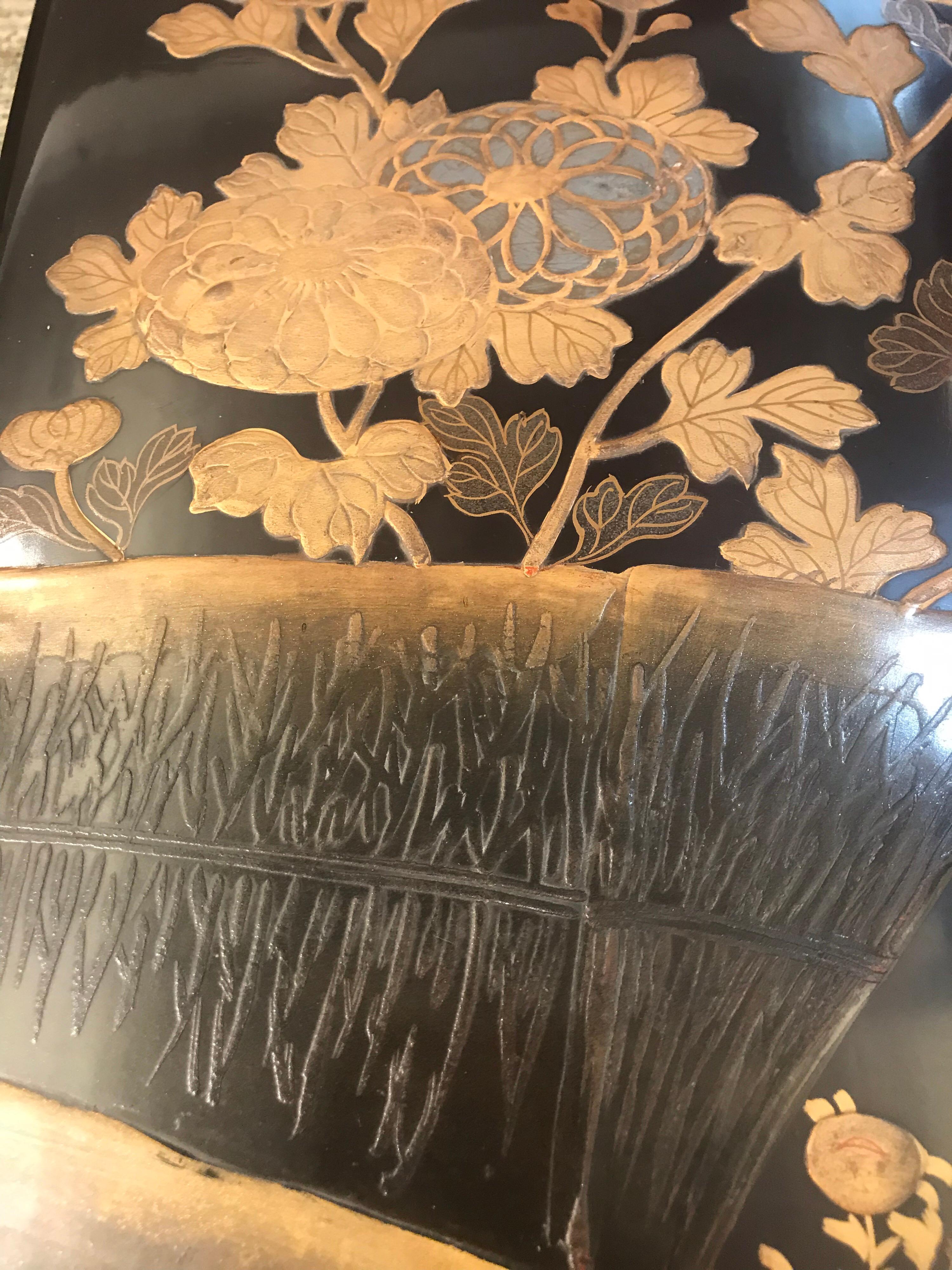 Large Antique Japanese Lacquer Box In Good Condition In New York, NY