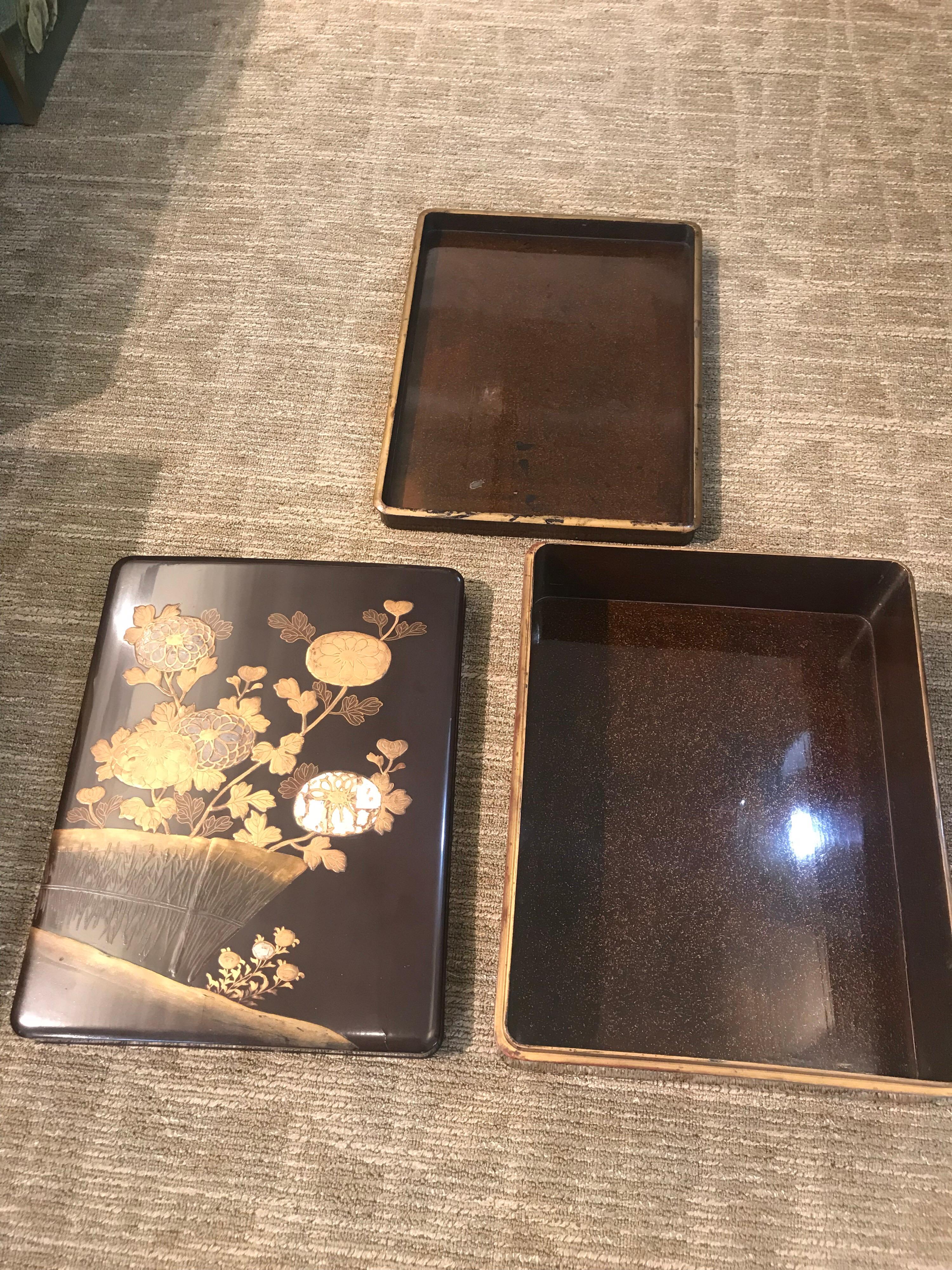Large Antique Japanese Lacquer Box 4