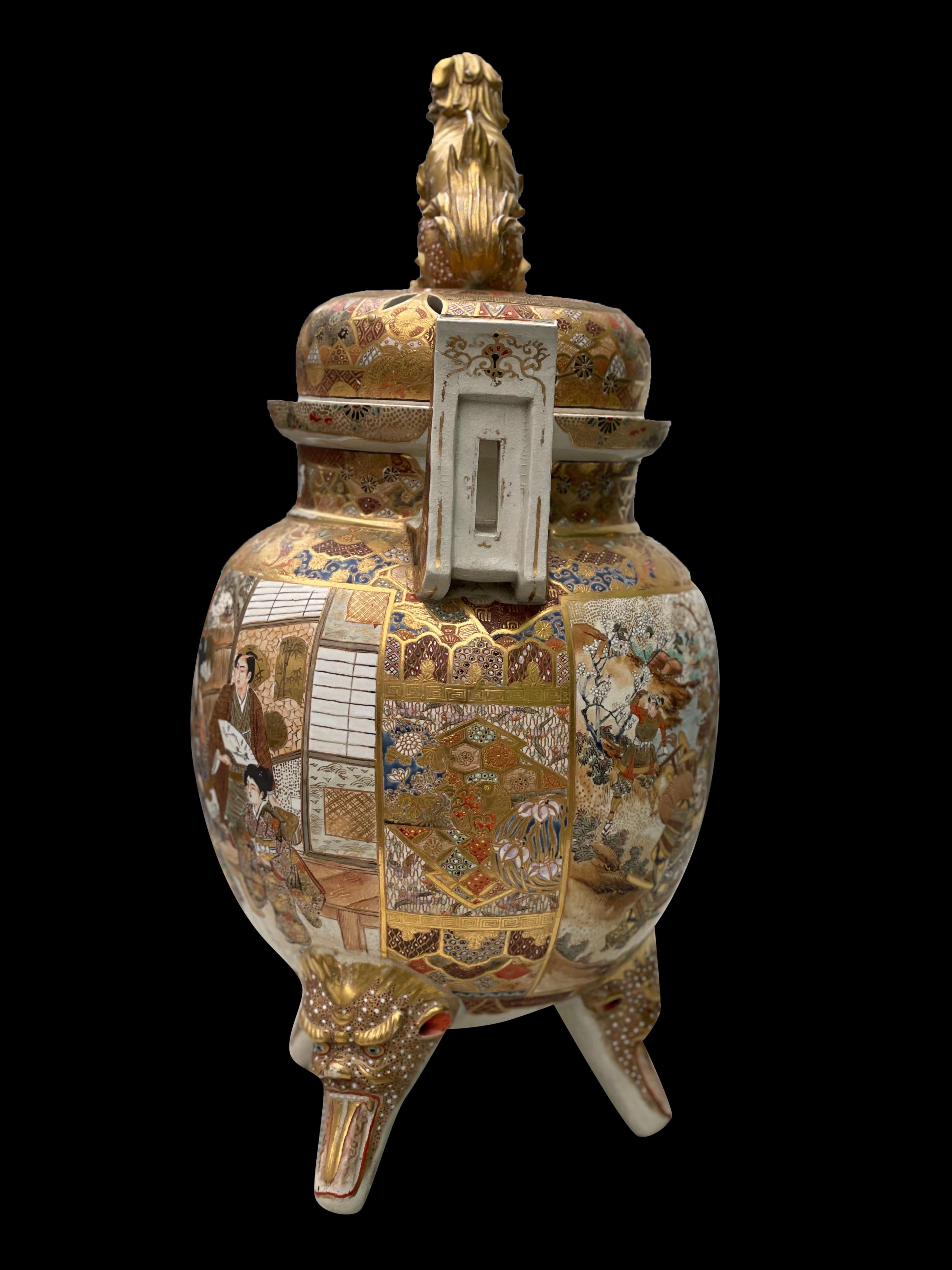 Large Antique Japanese Meiji Satsuma Covered Urn Vase with Foo Dog, 19th Century For Sale 5