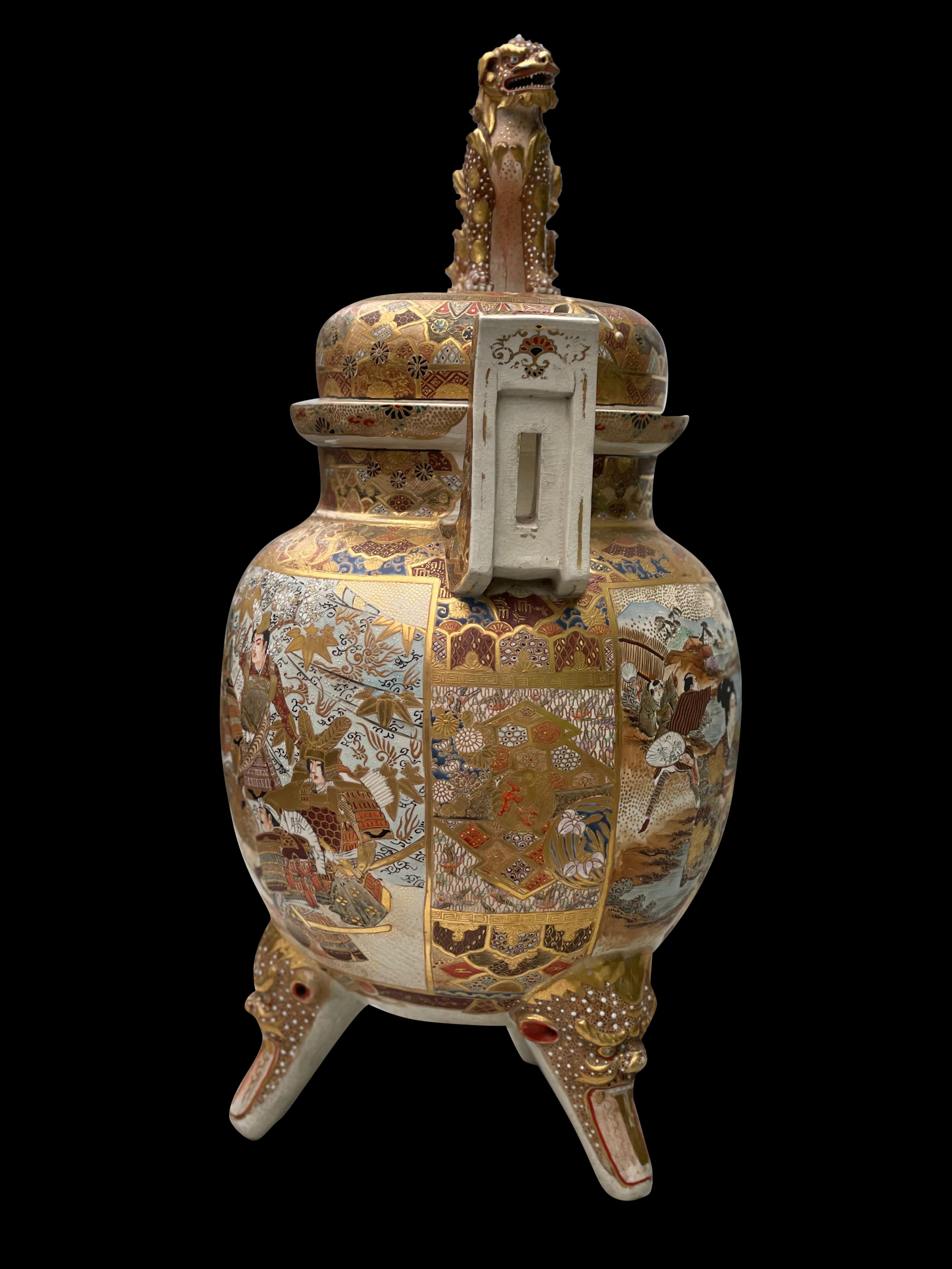 Large Antique Japanese Meiji Satsuma Covered Urn Vase with Foo Dog, 19th Century For Sale 7