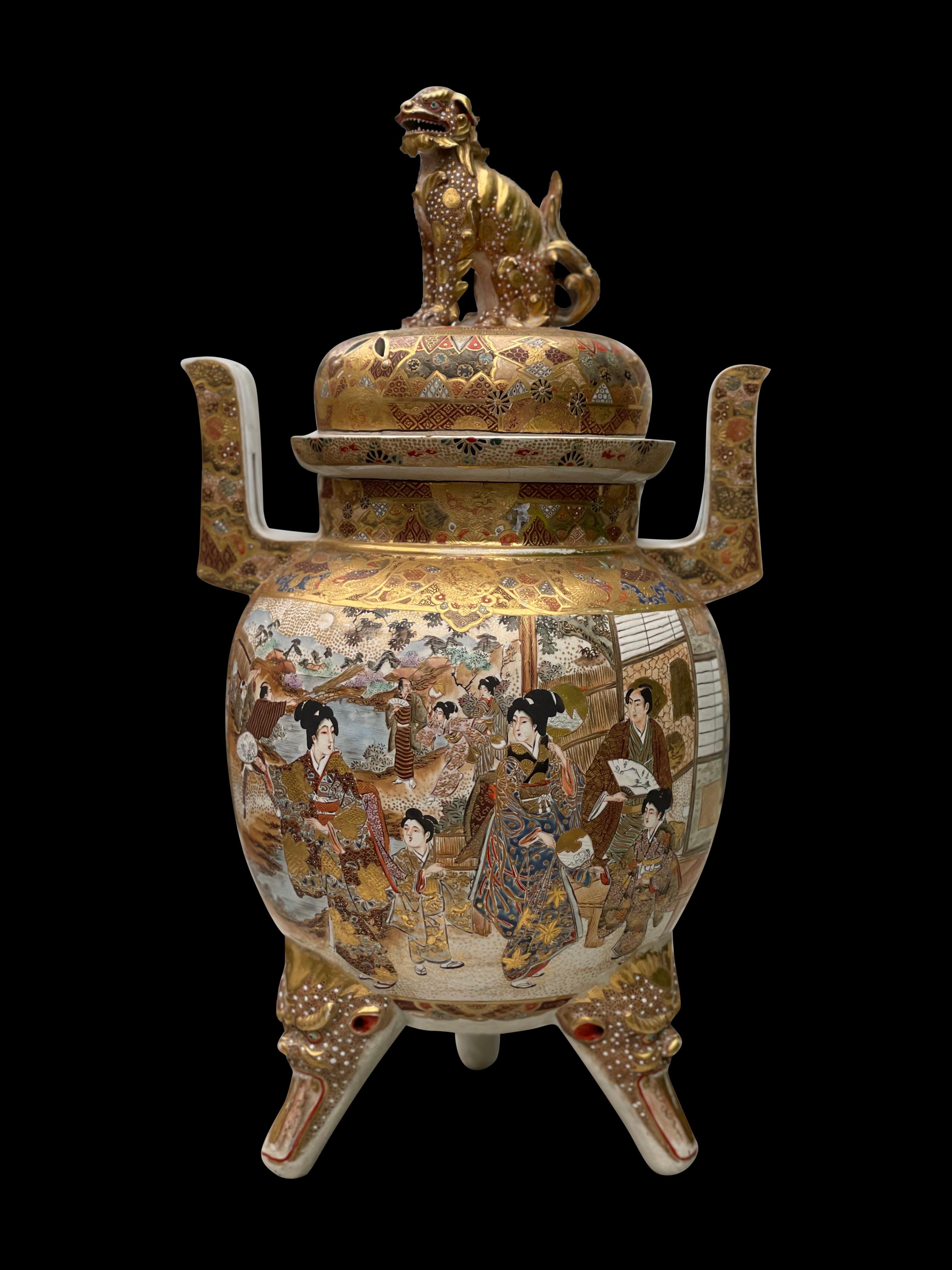 Large Antique Japanese Meiji Satsuma Covered Urn Vase with Foo Dog, 19th Century For Sale 10