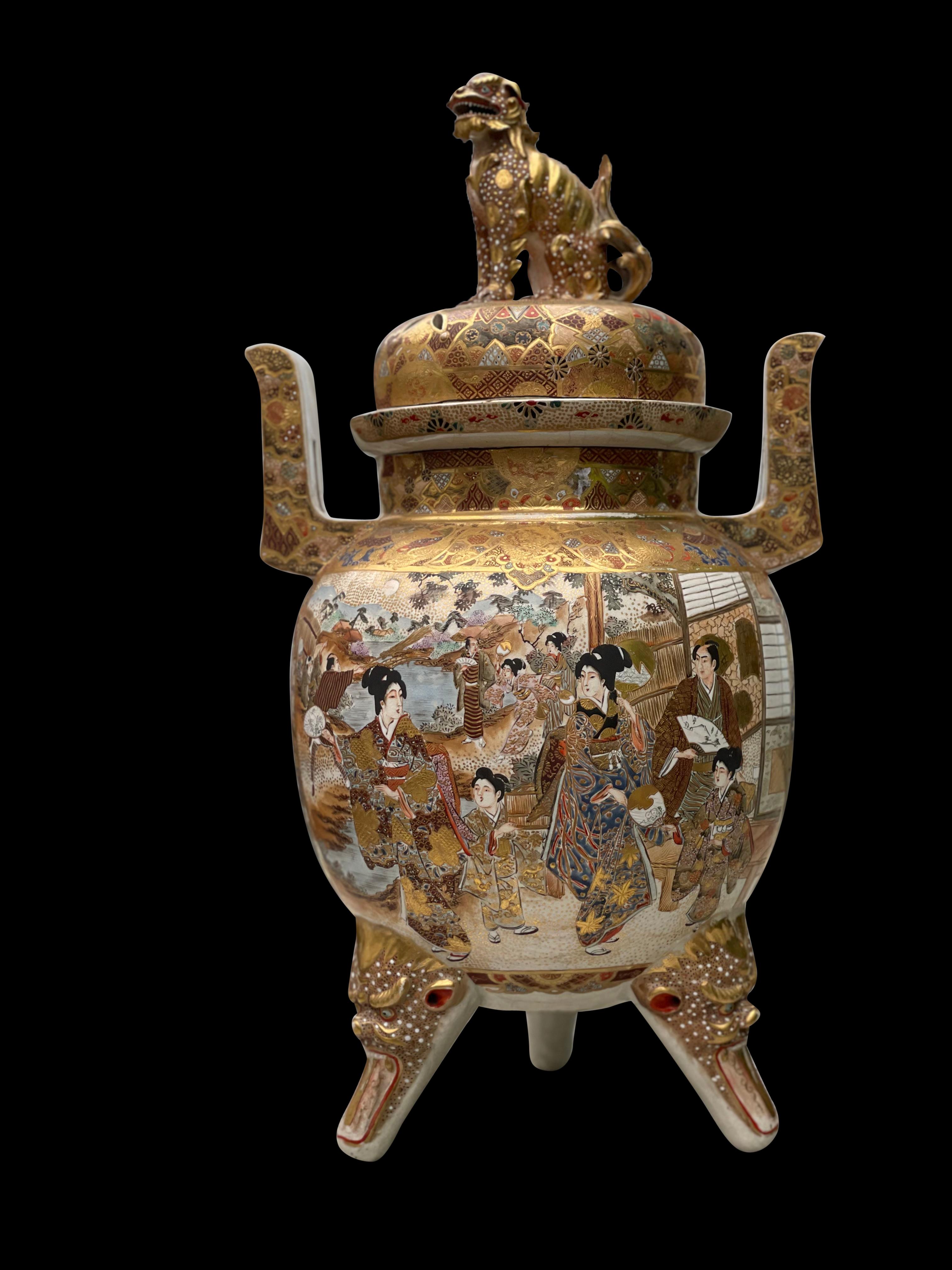 Asian Large Antique Japanese Meiji Satsuma Covered Urn Vase with Foo Dog, 19th Century For Sale