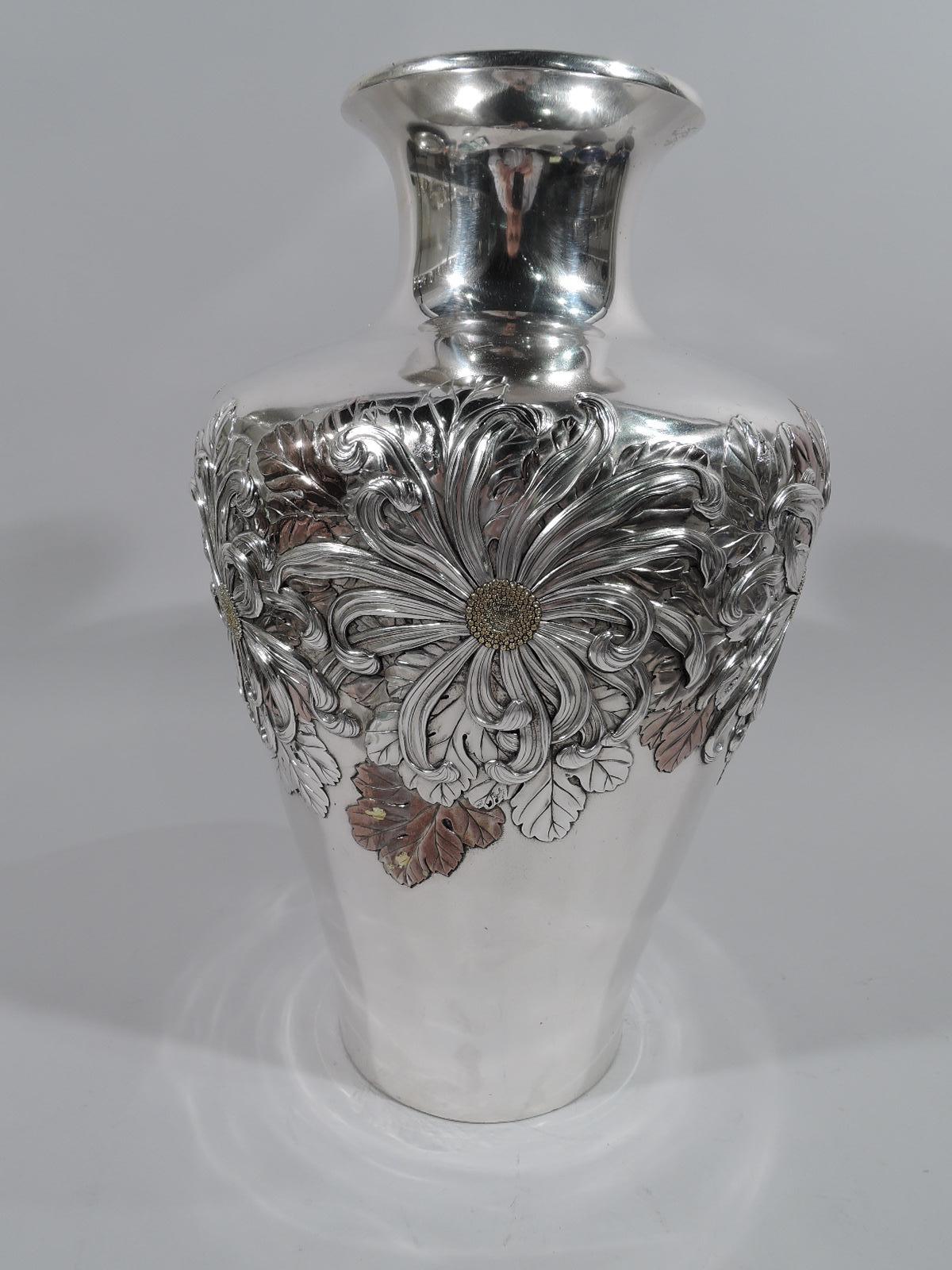 Large Antique Japanese Mixed Metal on Silver Vase from Meiji Era In Excellent Condition In New York, NY